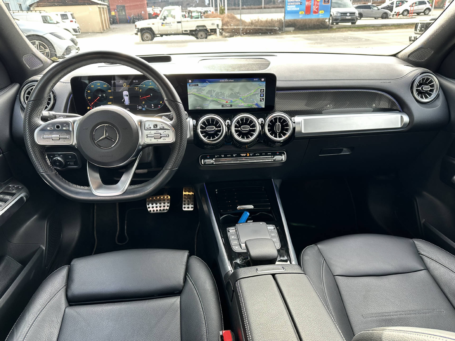 MERCEDES-BENZ GLB 250 AMG Line 4matic-image-9