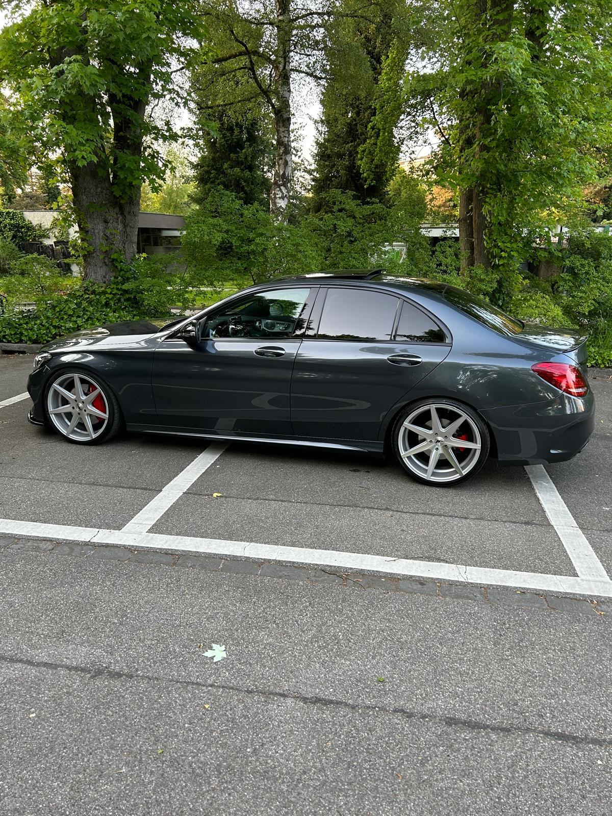 MERCEDES-BENZ C 400 AMG Line 4Matic 7G-Tronic-image-3