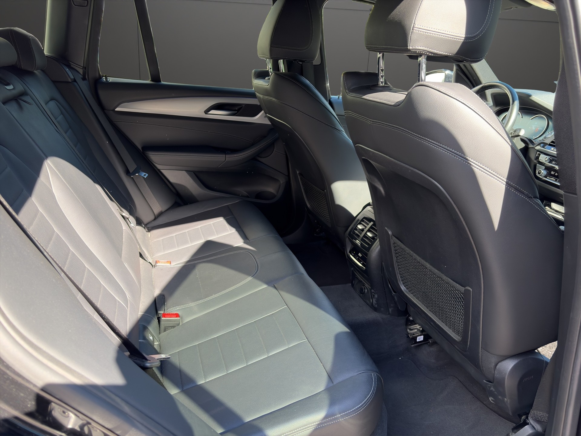 BMW X3 xDrive 20i Luxury Line Steptronic-image-10