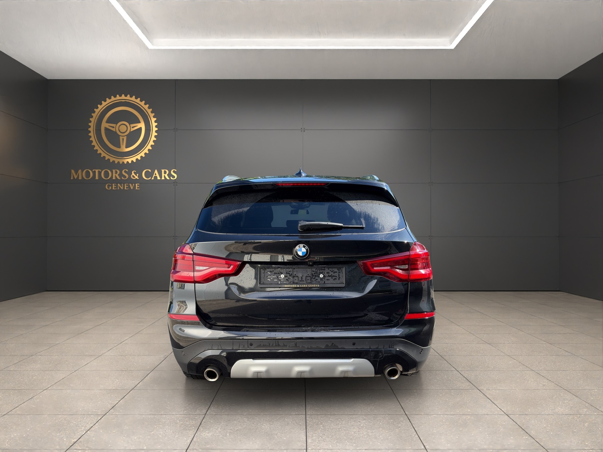 BMW X3 xDrive 20i Luxury Line Steptronic-showroom-element-3