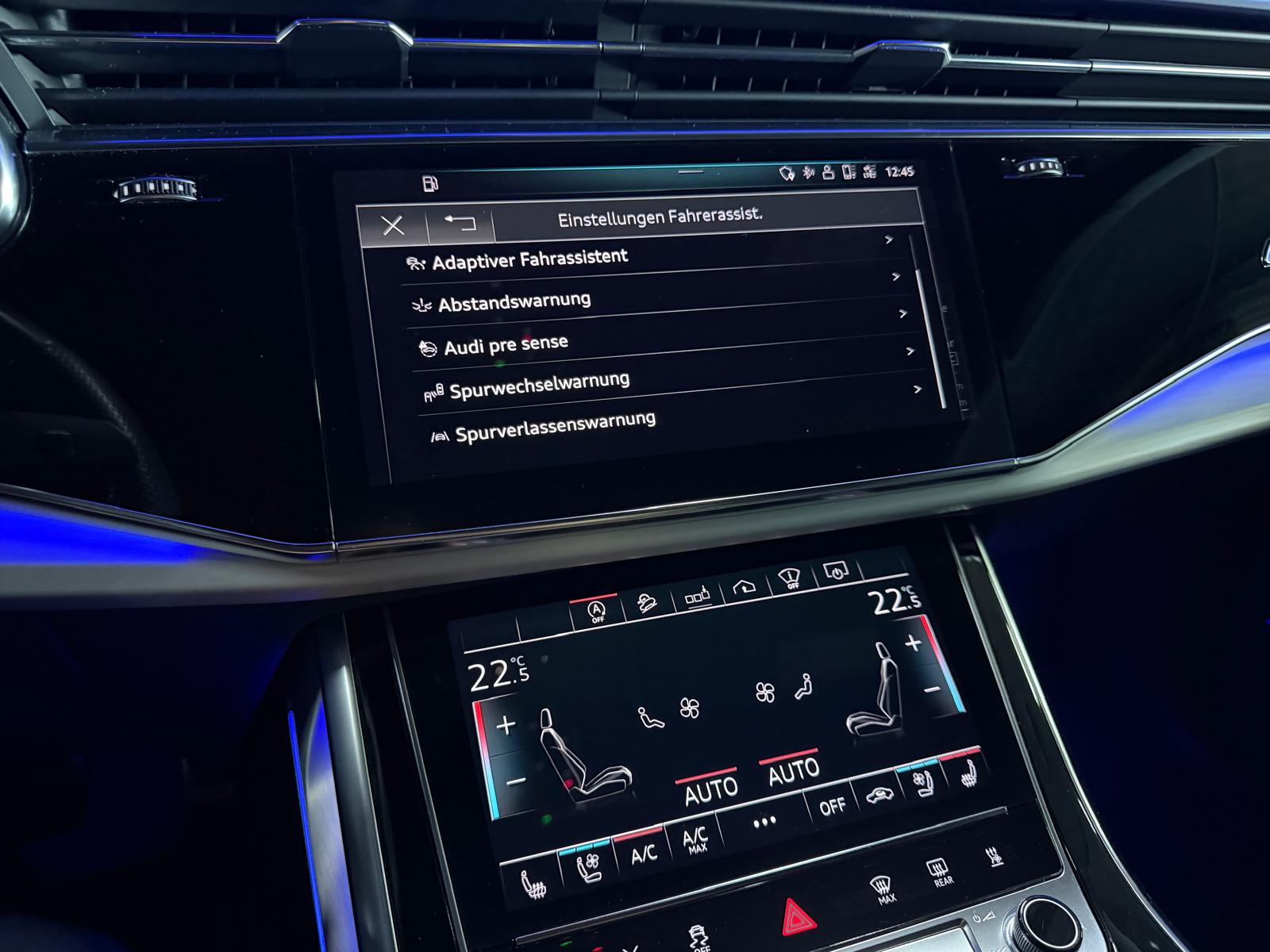 AUDI Q8 55 TFSI (RSQ8 Bodykit) All Black Performance quattro tiptronic *CH-Fahrzeug*-image-28
