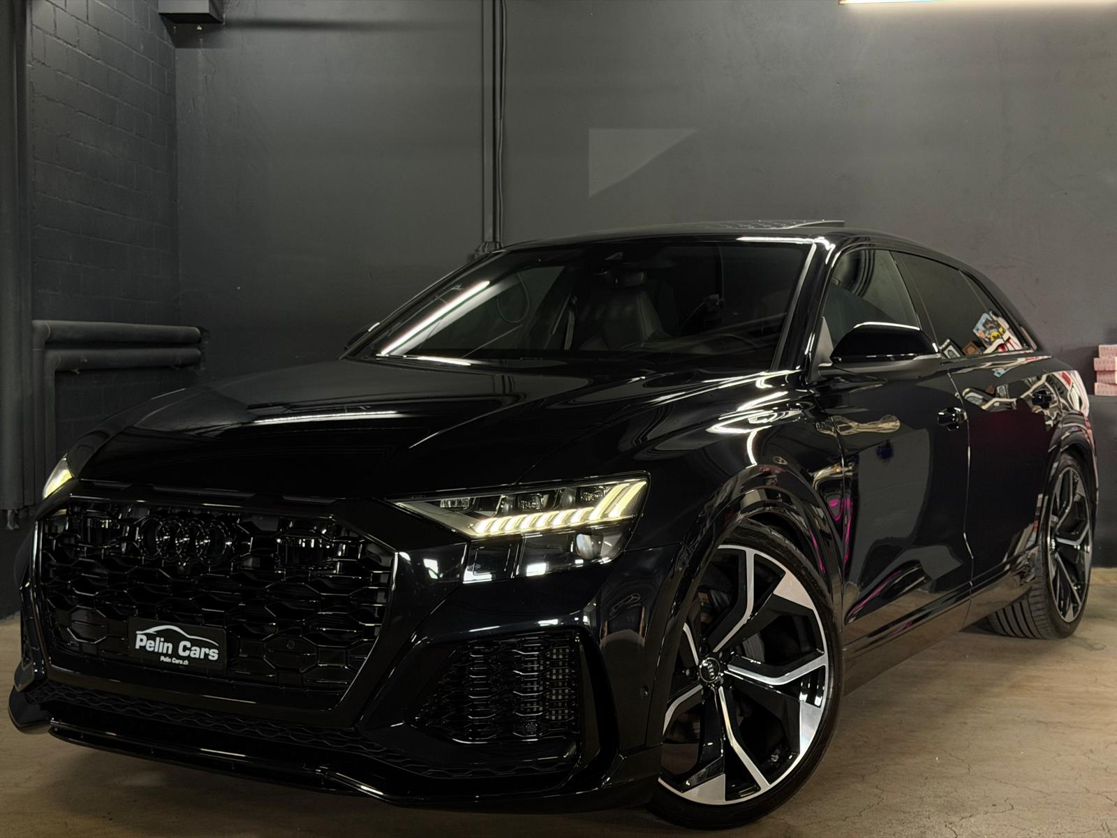 AUDI Q8 55 TFSI (RSQ8 Bodykit) All Black Performance quattro tiptronic *CH-Fahrzeug*
