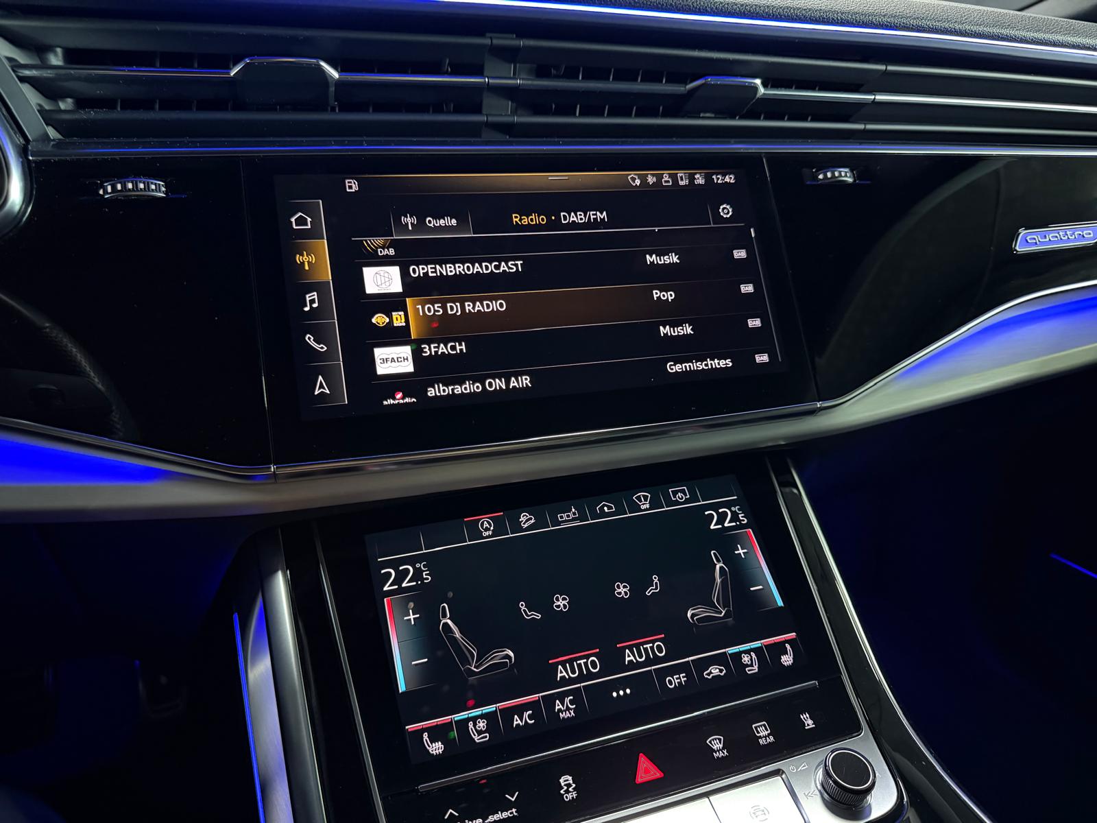 AUDI Q8 55 TFSI (RSQ8 Bodykit) All Black Performance quattro tiptronic *CH-Fahrzeug*-image-20