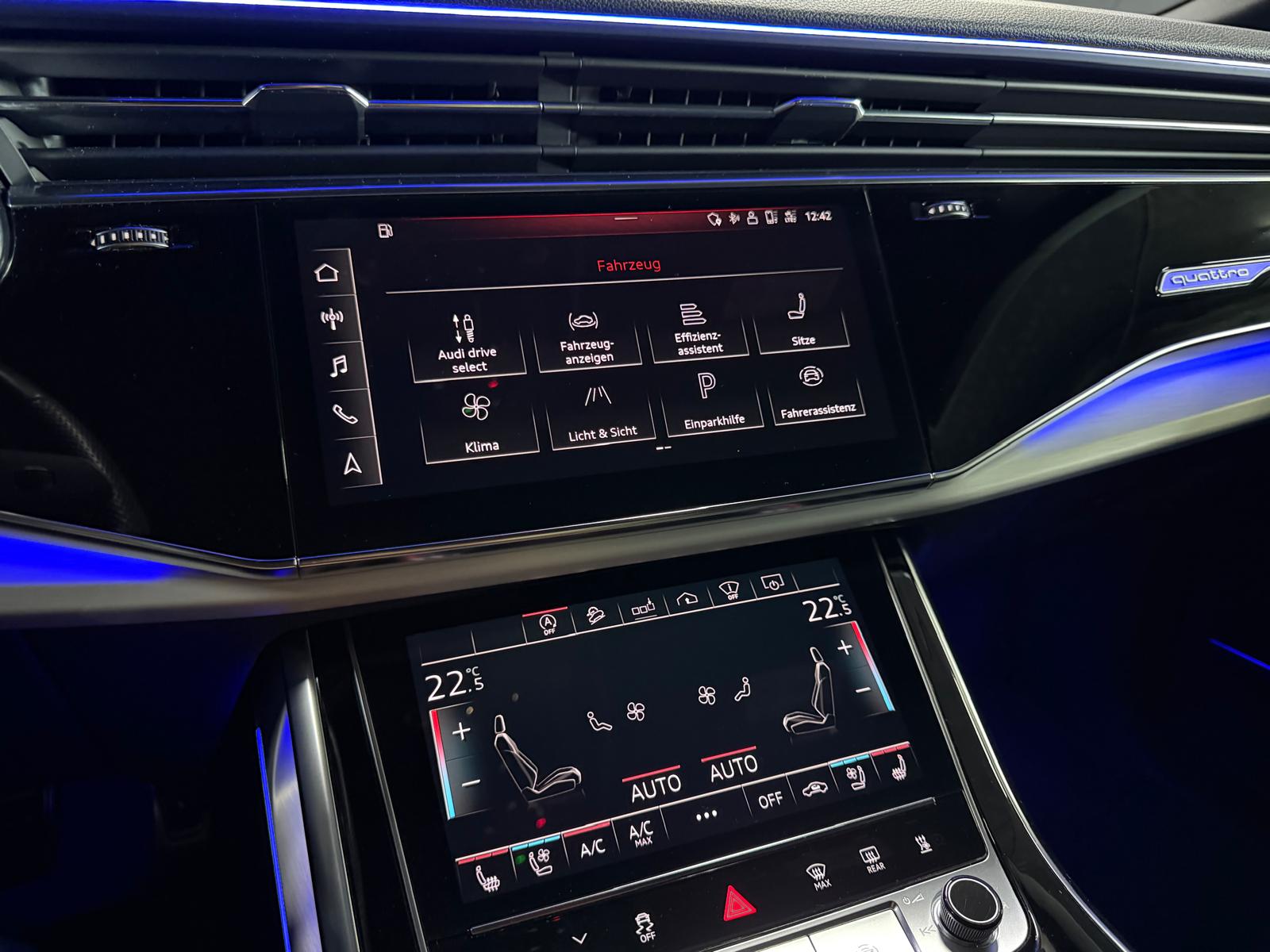 AUDI Q8 55 TFSI (RSQ8 Bodykit) All Black Performance quattro tiptronic *CH-Fahrzeug*-image-21