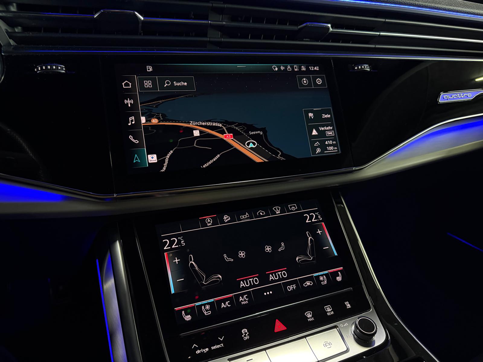 AUDI Q8 55 TFSI (RSQ8 Bodykit) All Black Performance quattro tiptronic *CH-Fahrzeug*-image-18