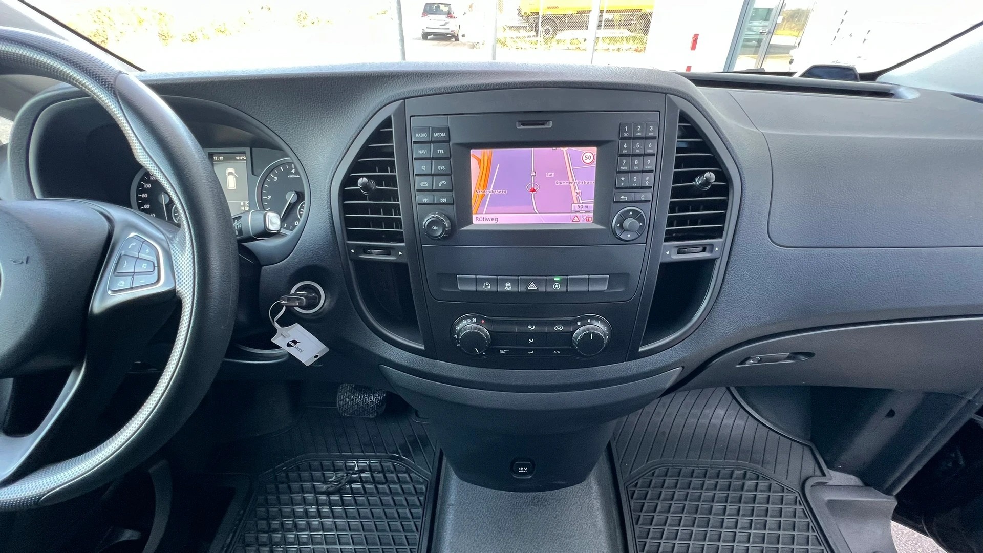MERCEDES-BENZ VITO 119 BLUETEC L 4MATIC 7G-TRONIC EURO 6 l 190 PS-image-20