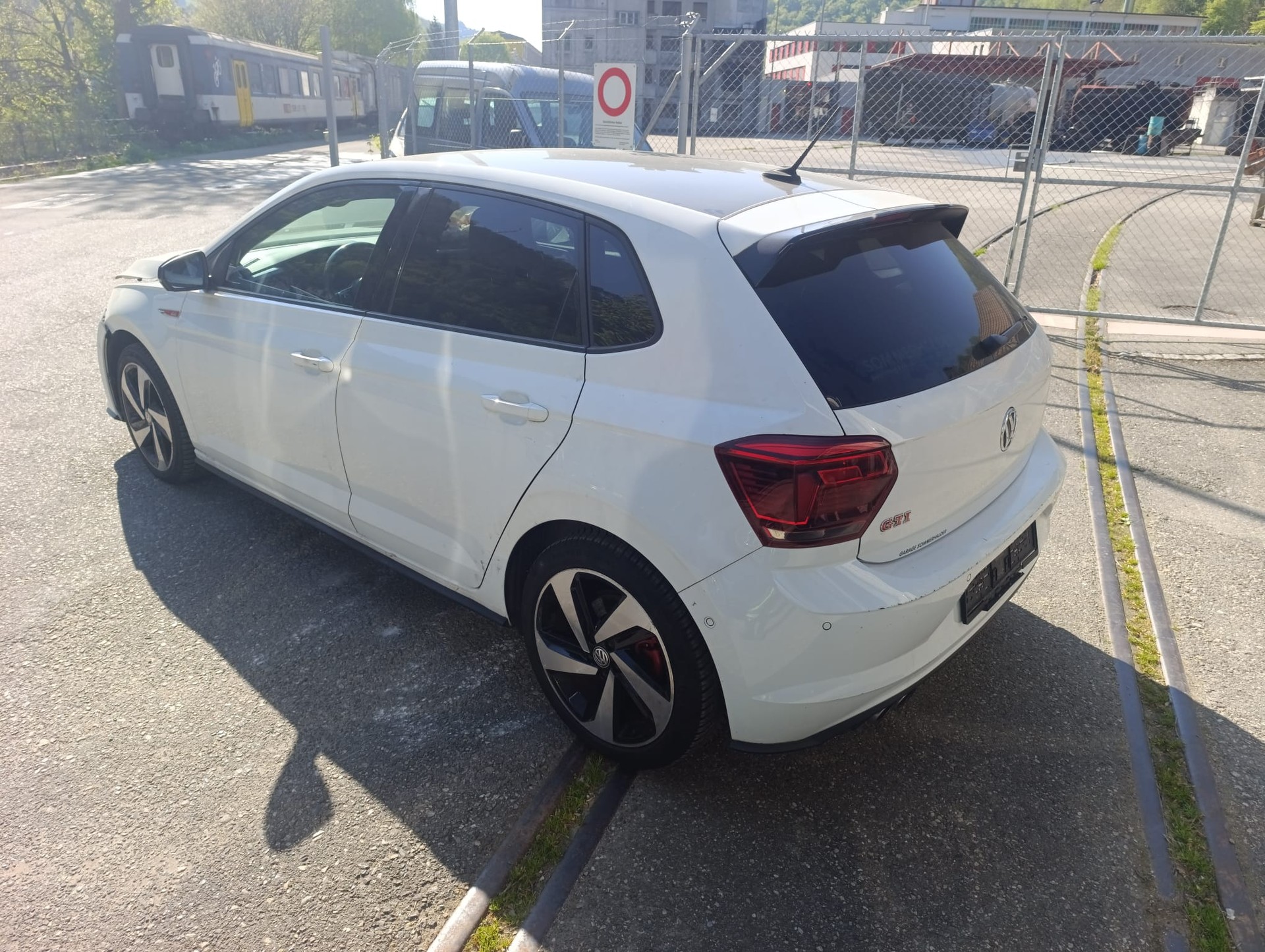 VW Polo 2.0 TSI GTI DSG-showroom-element-2