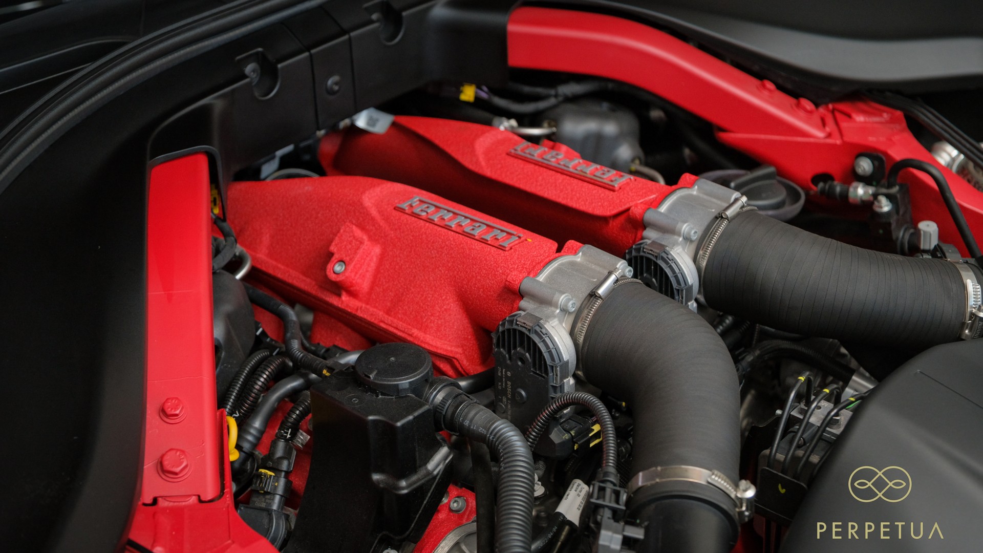 FERRARI M-image-5
