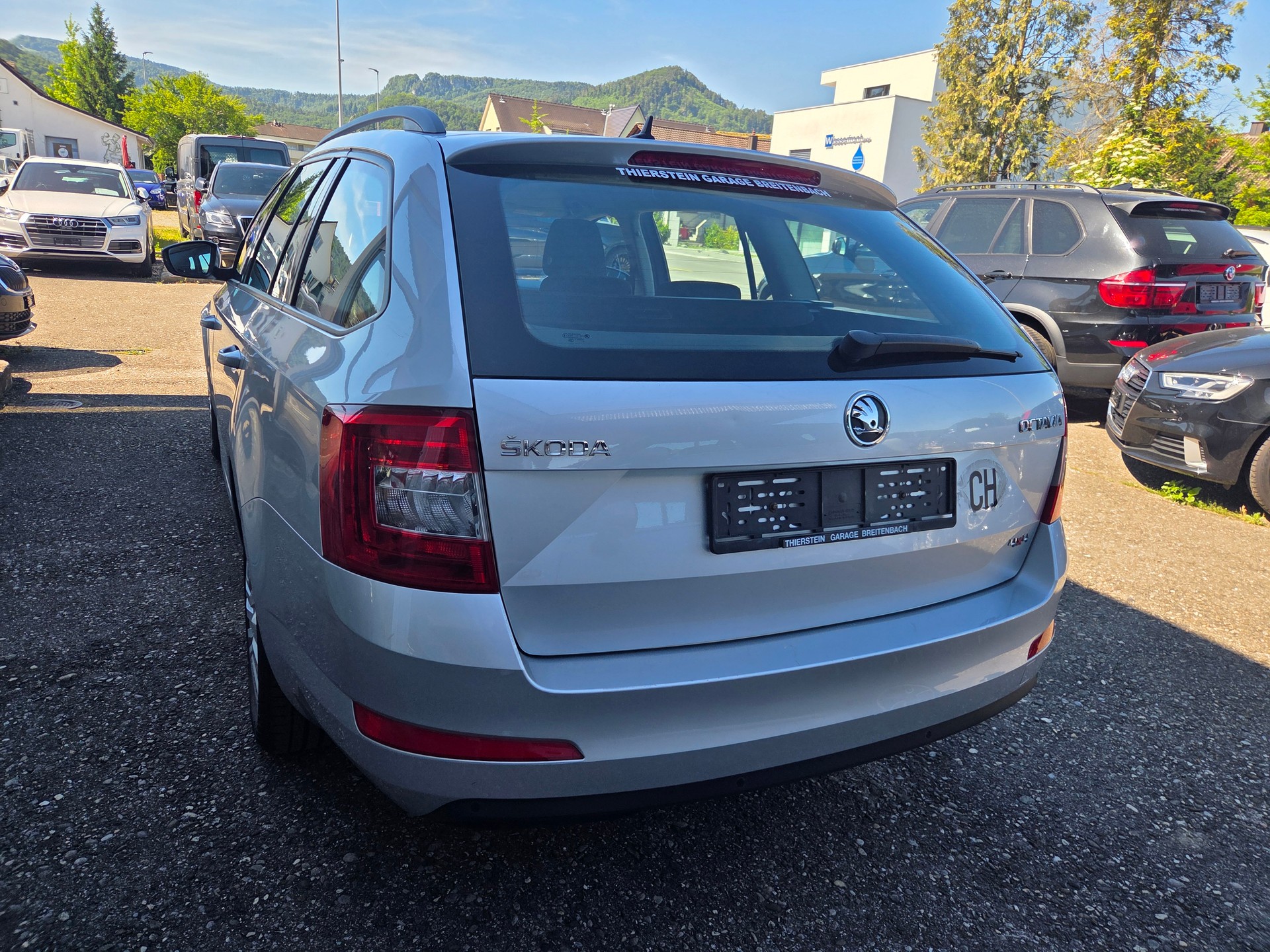 SKODA Octavia Combi 1.6 TDI Ambition 4x4-image-6