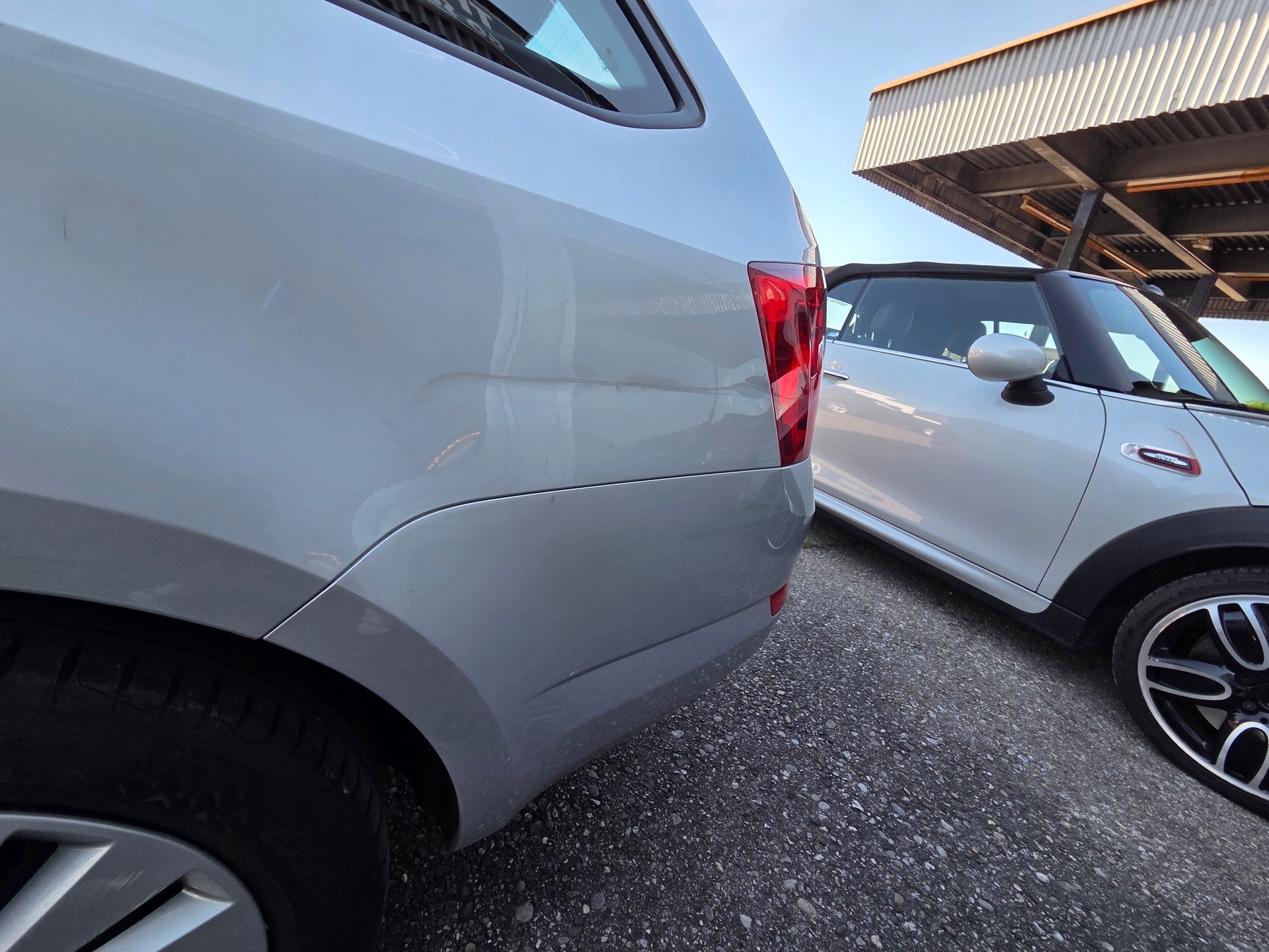 SKODA Octavia Combi 1.6 TDI Ambition 4x4-image-10