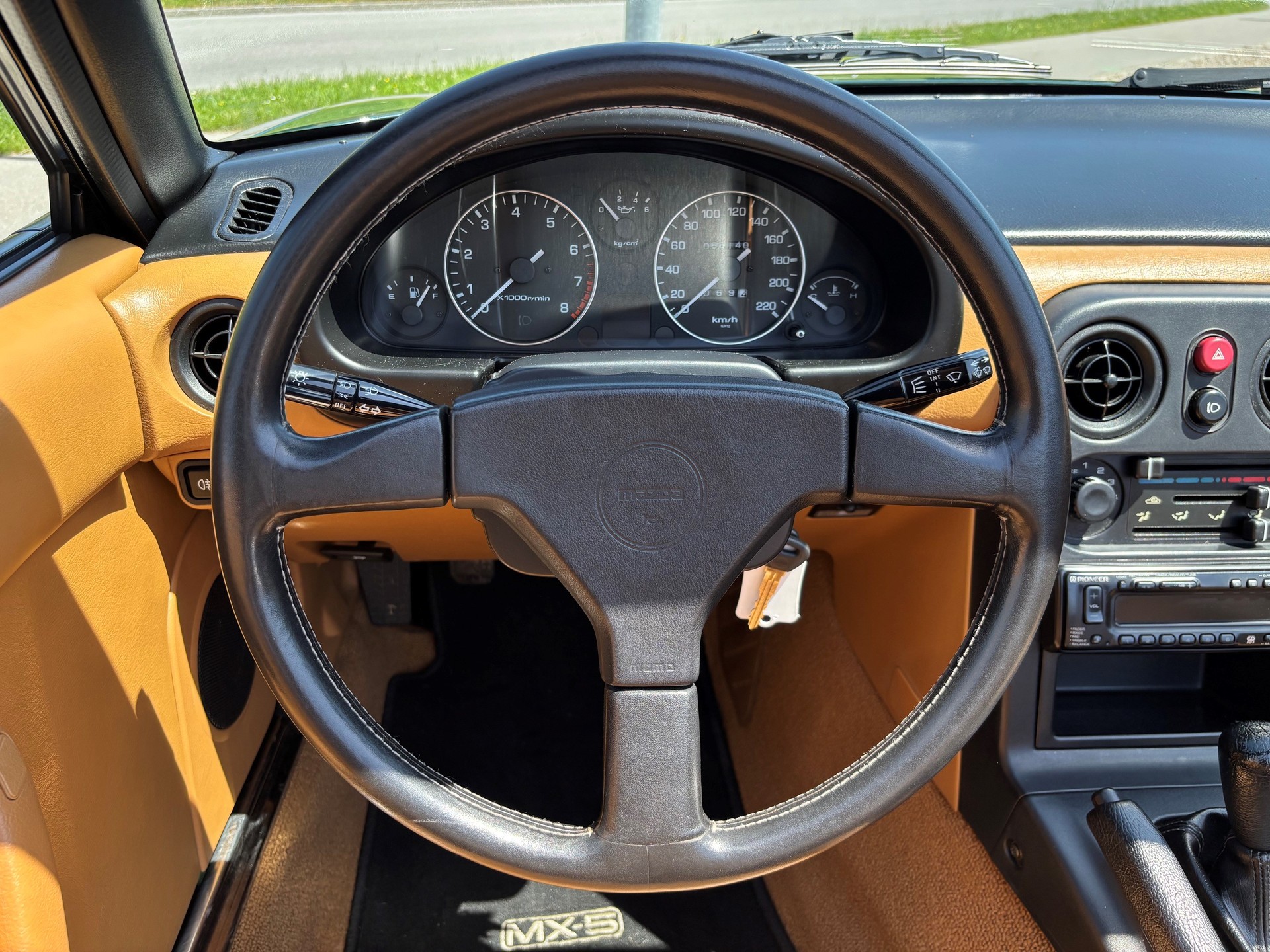 MAZDA MX-5 1.6i-16 NA-image-7