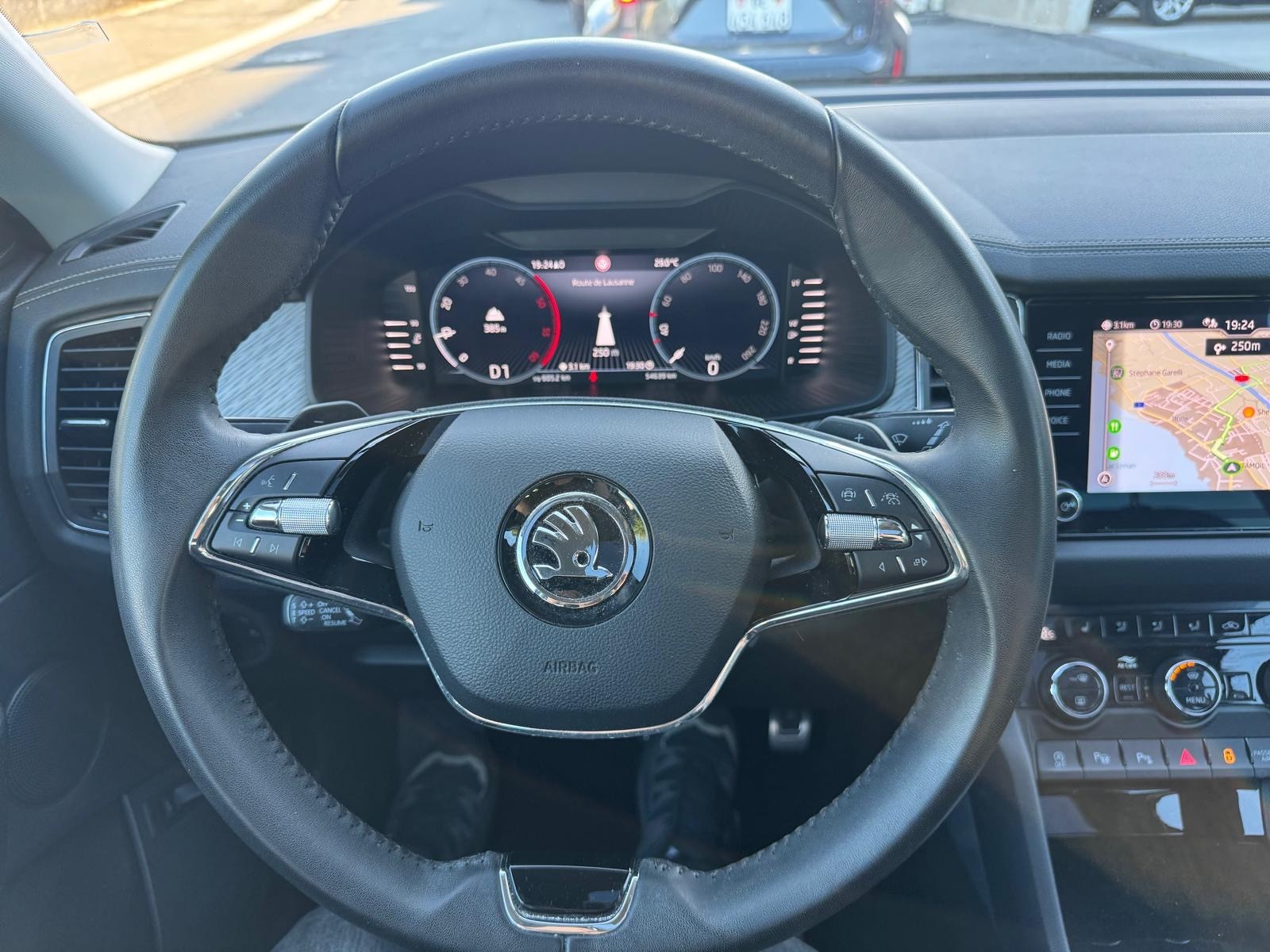 SKODA Kodiaq 2.0 TDI CR L&K 4x4 DSG-image-7