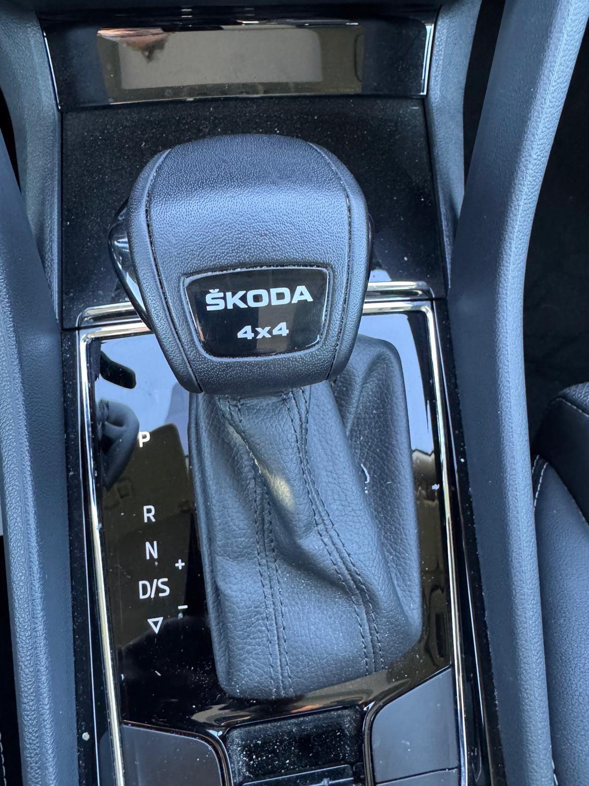 SKODA Kodiaq 2.0 TDI CR L&K 4x4 DSG-image-11
