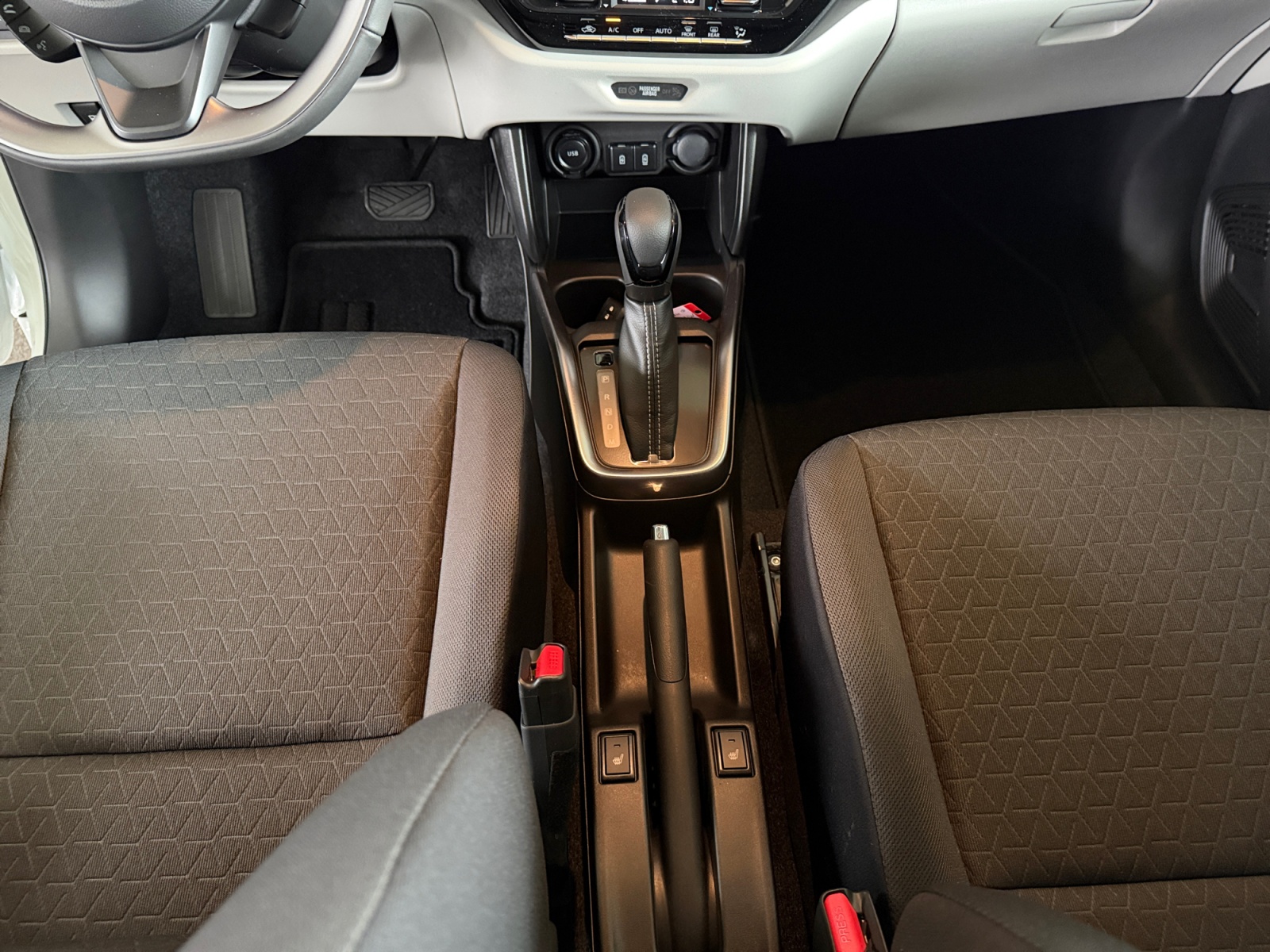SUZUKI Swift 1.2 Compact Top Hybrid-image-10