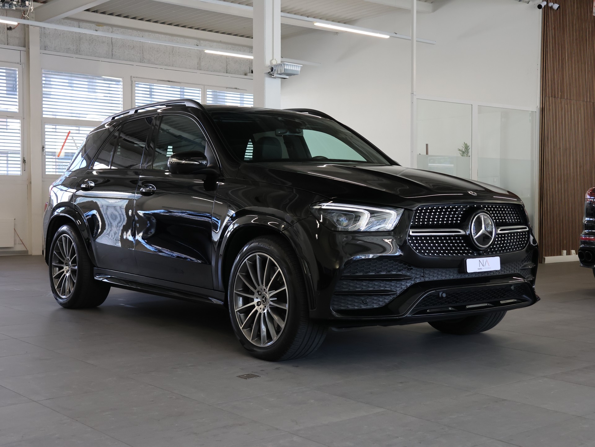MERCEDES-BENZ GLE 450 4Matic AMG Line 9G-Tronic *Burmester* *360 Kamera* *Panorama*-showroom-element-1