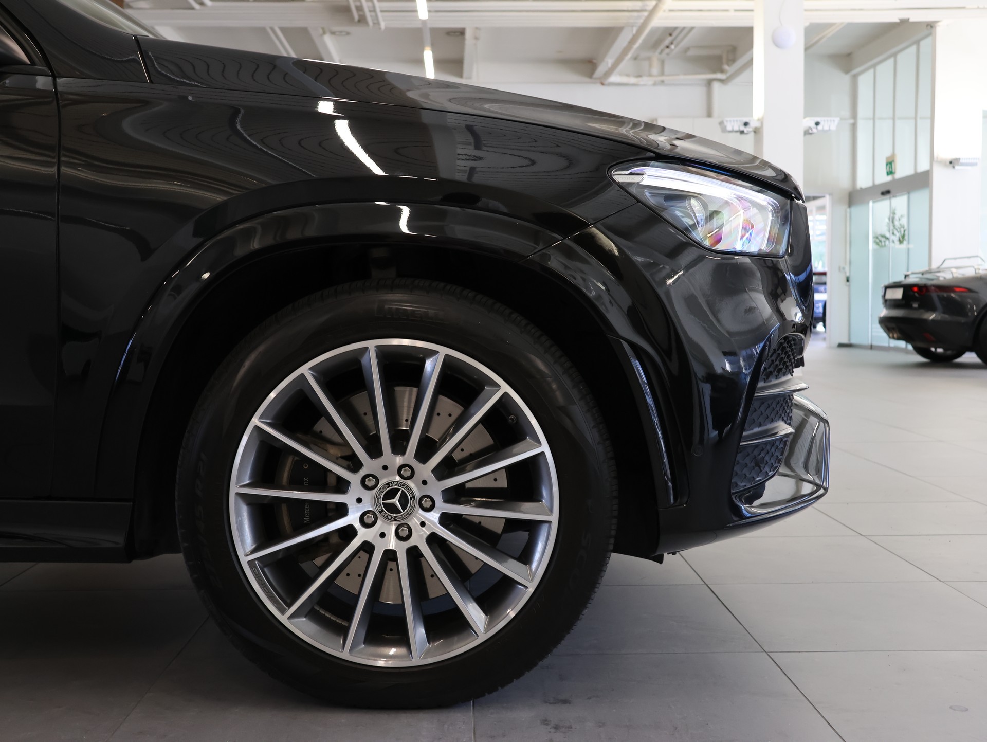 MERCEDES-BENZ GLE 450 4Matic AMG Line 9G-Tronic *Burmester* *360 Kamera* *Panorama*-image-7