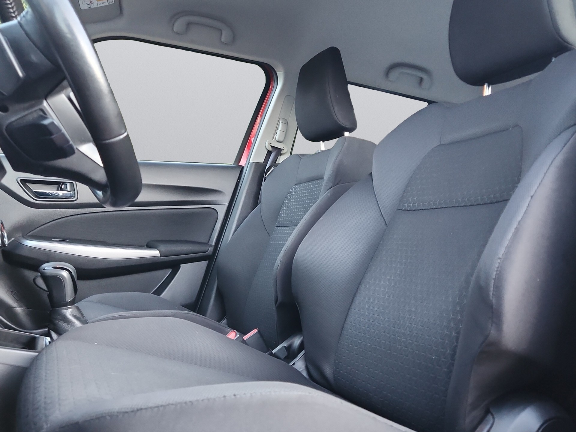 SUZUKI Swift 1.2 Compact + Hybrid CVT-image-7