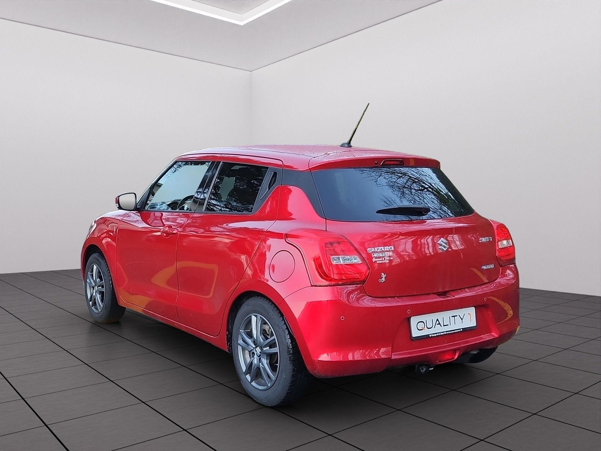 SUZUKI Swift 1.2 Compact + Hybrid CVT-image-4