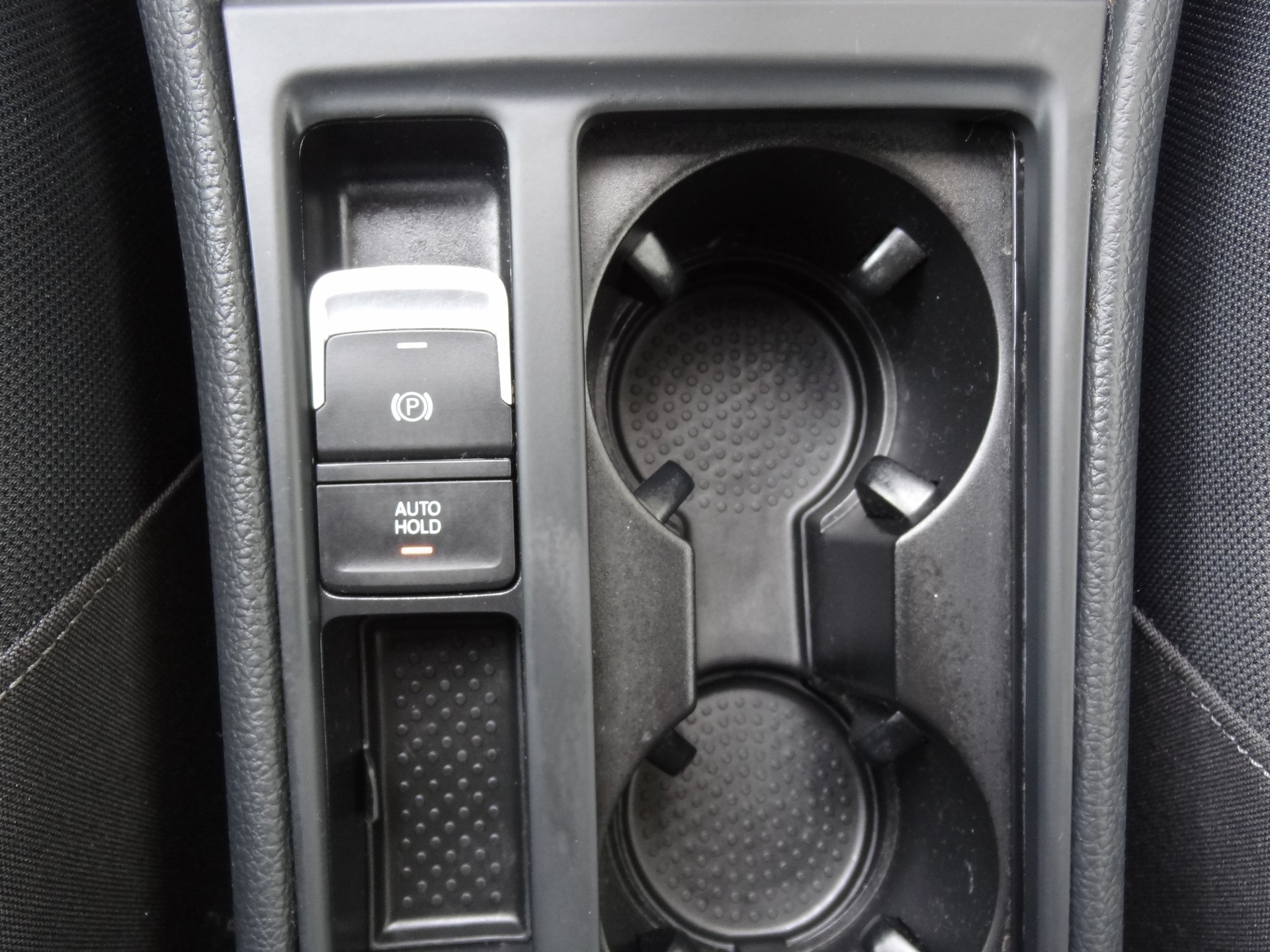 VW Golf 1.6 TDI Comfortline 4Motion-image-18