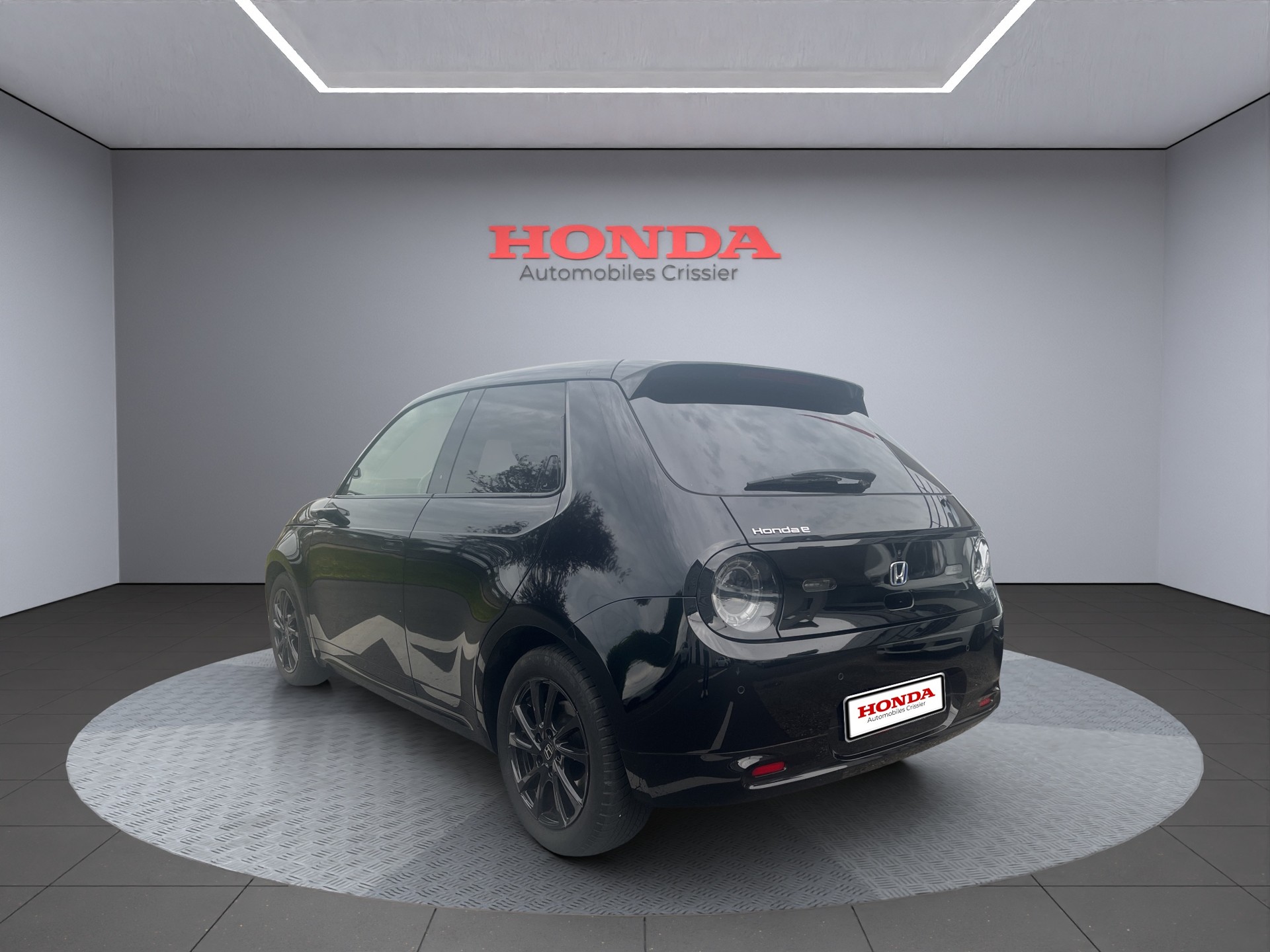 HONDA e electric-showroom-element-2
