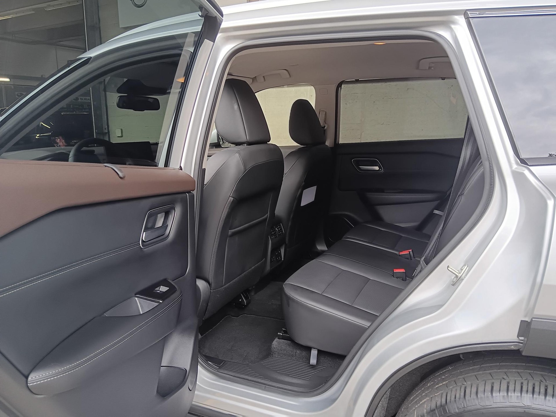 NISSAN X-Trail 1.5 VC-T e-Power 4WD 7 Sitze Tekna-image-7