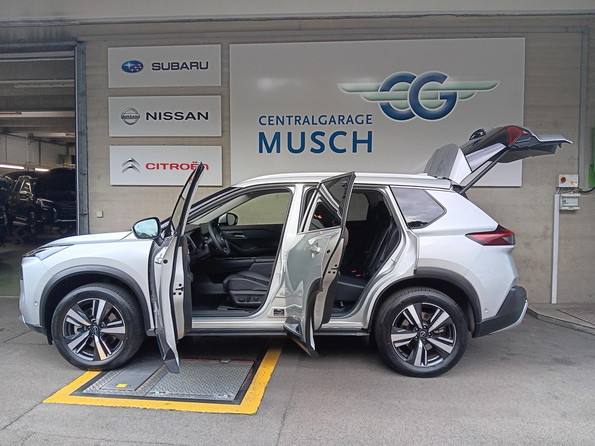 NISSAN X-Trail 1.5 VC-T e-Power 4WD 7 Sitze Tekna-image-5