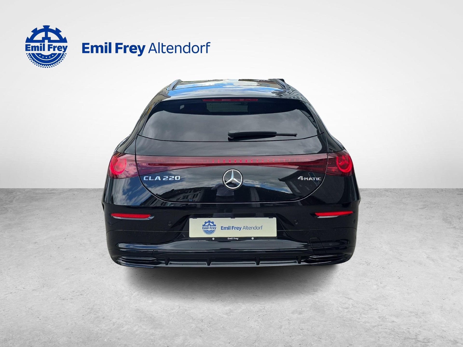 MERCEDES-BENZ CLA 220 4MATIC Shooting Brake-showroom-element-3