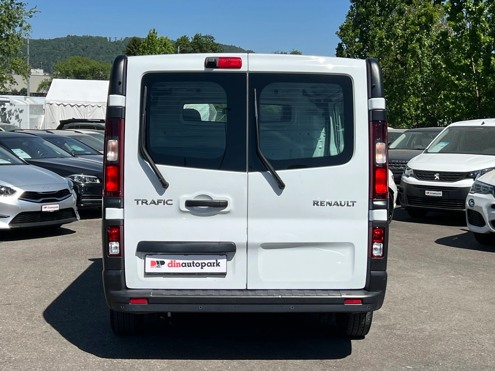 RENAULT Trafic 2.0 dCi 120 3.0t Business L1H1 * CH-Fahrzeug * Ab MFK * Klima * Rückfahrkamera *-image-6