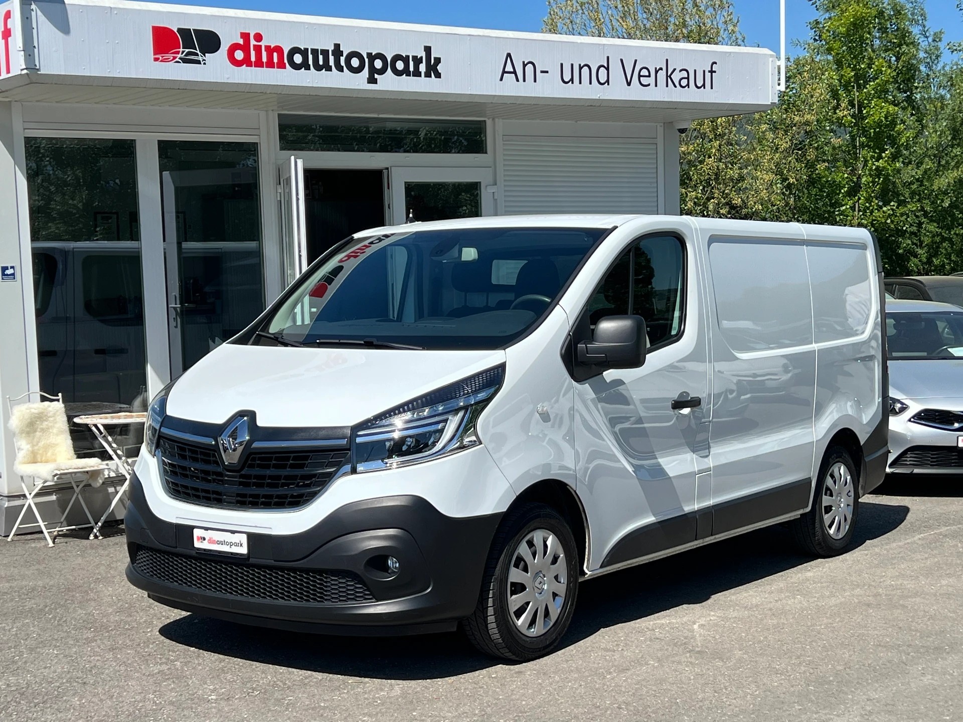 RENAULT Trafic 2.0 dCi 120 3.0t Business L1H1 * CH-Fahrzeug * Ab MFK * Klima * Rückfahrkamera *