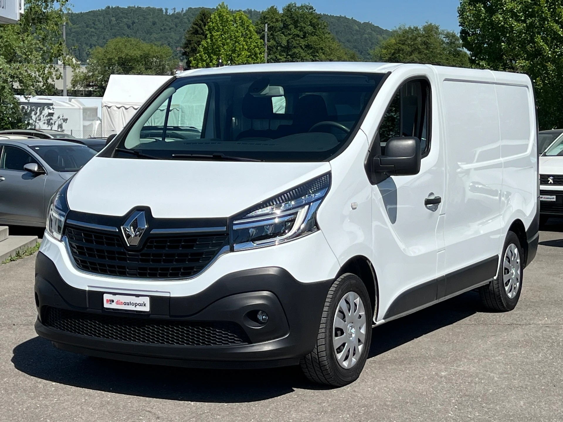 RENAULT Trafic 2.0 dCi 120 3.0t Business L1H1 * CH-Fahrzeug * Ab MFK * Klima * Rückfahrkamera *-showroom-element-1