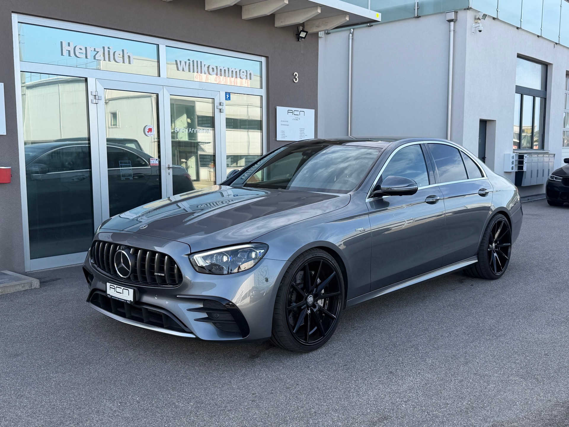 MERCEDES-BENZ AMG E 53 4Matic+ Speedshift 9G-TCT-showroom-element-2