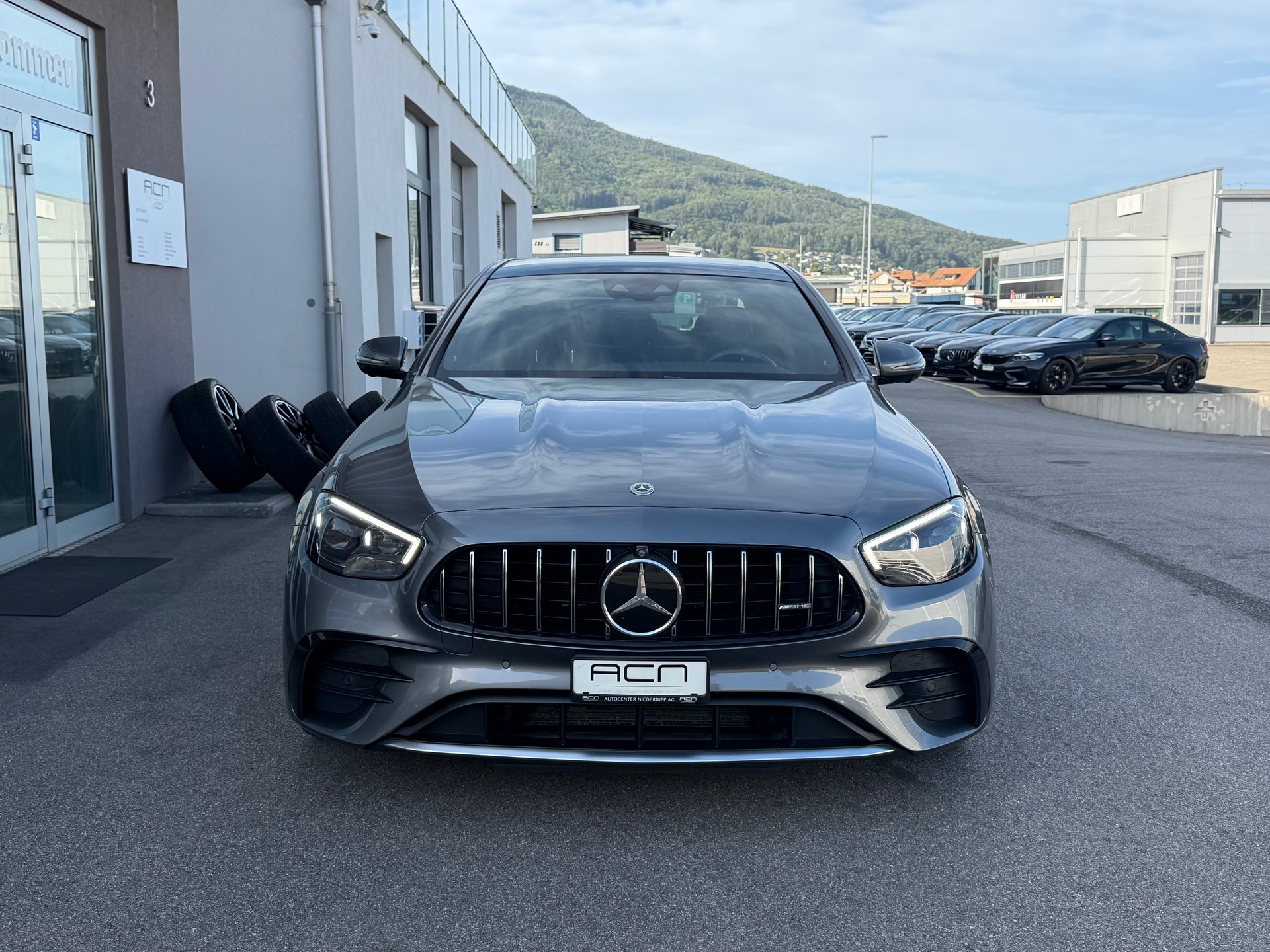 MERCEDES-BENZ AMG E 53 4Matic+ Speedshift 9G-TCT-showroom-element-1