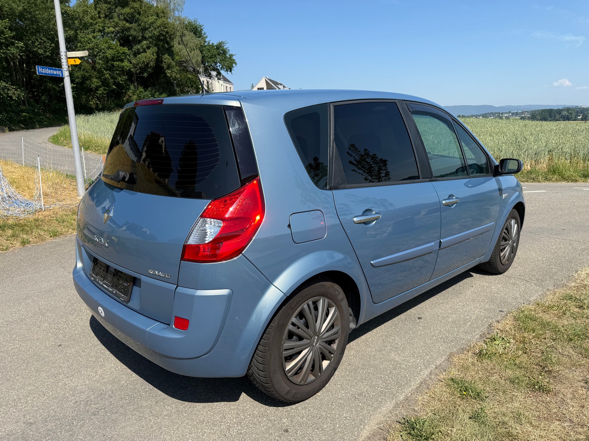 RENAULT Scénic 2.0 16V Dynamique-image-3