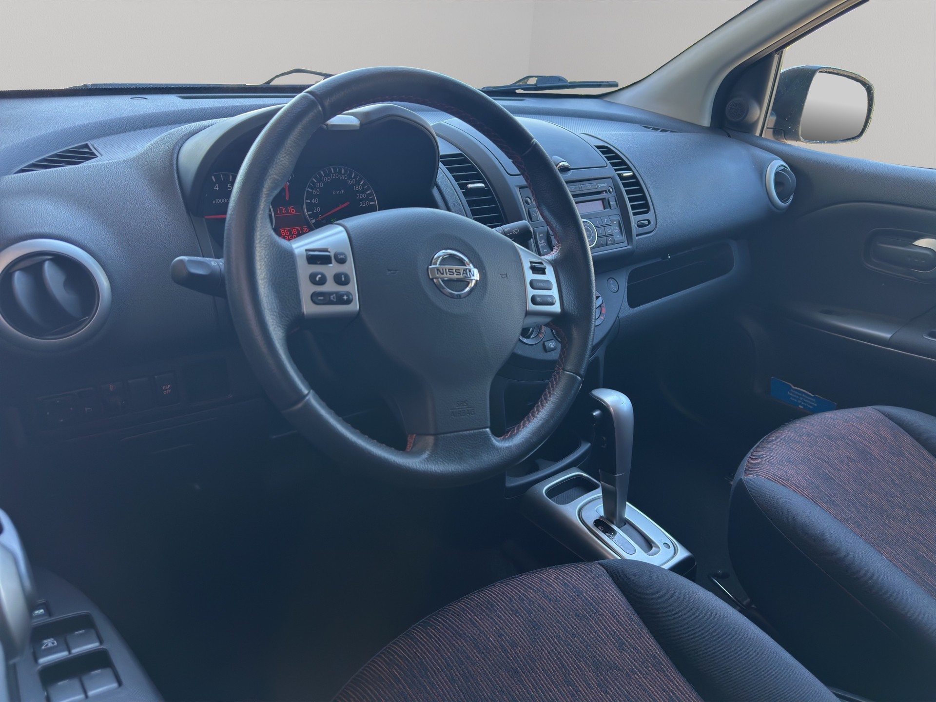 NISSAN Note 1.6 acenta Automatic-image-9