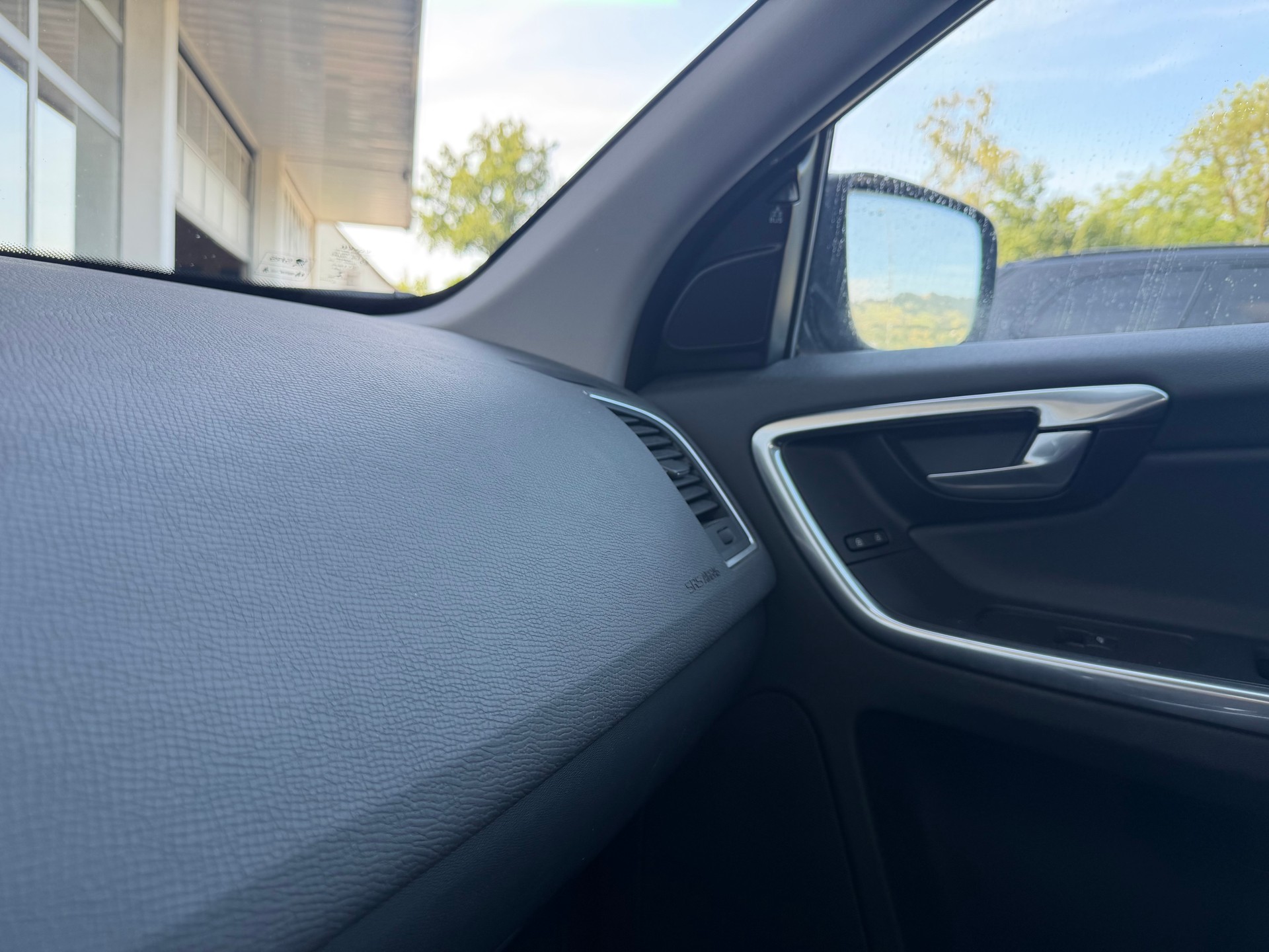 VOLVO XC60 D4 AWD Summum Geartronic-image-12