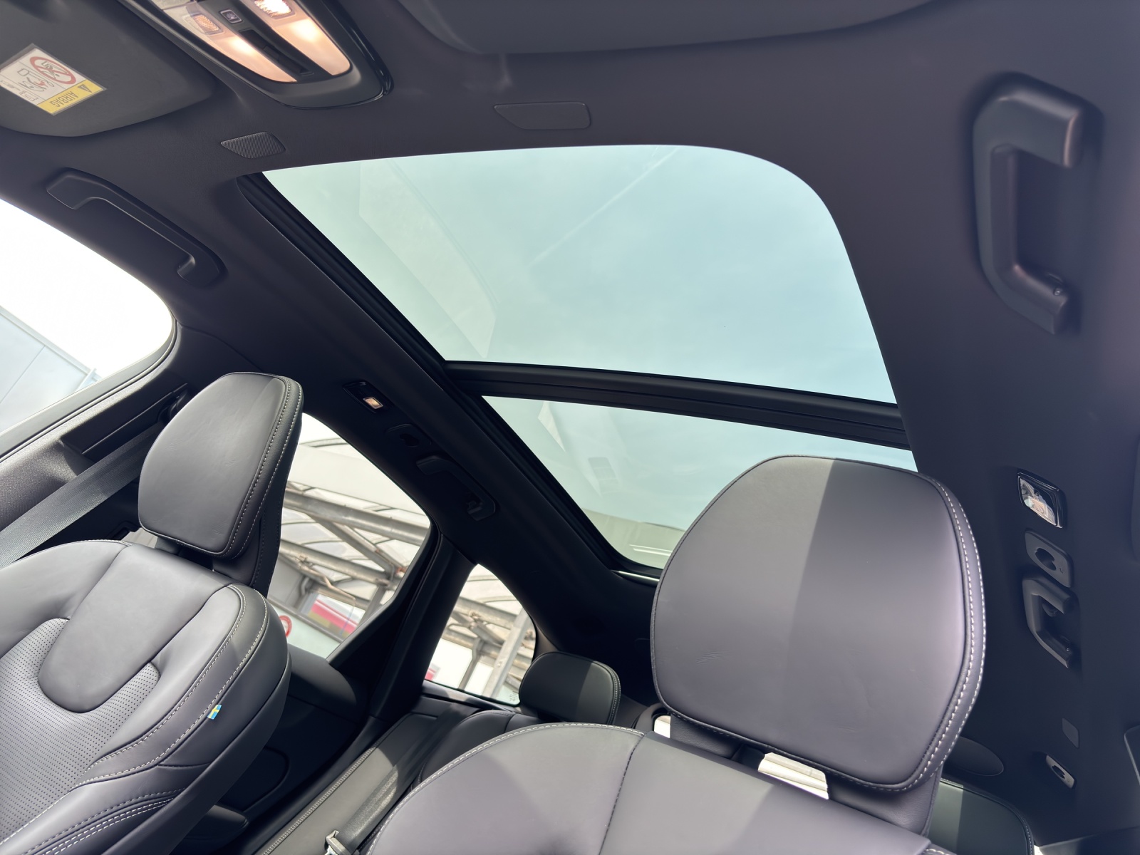 VOLVO XC60 2.0 T8 TE Black Edition eAWD-image-15