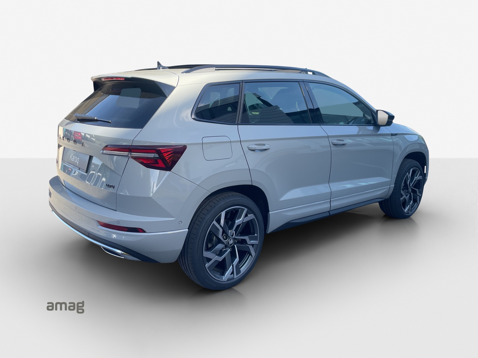 SKODA Karoq 2.0 TSI SportLine 4x4 DSG-image-4