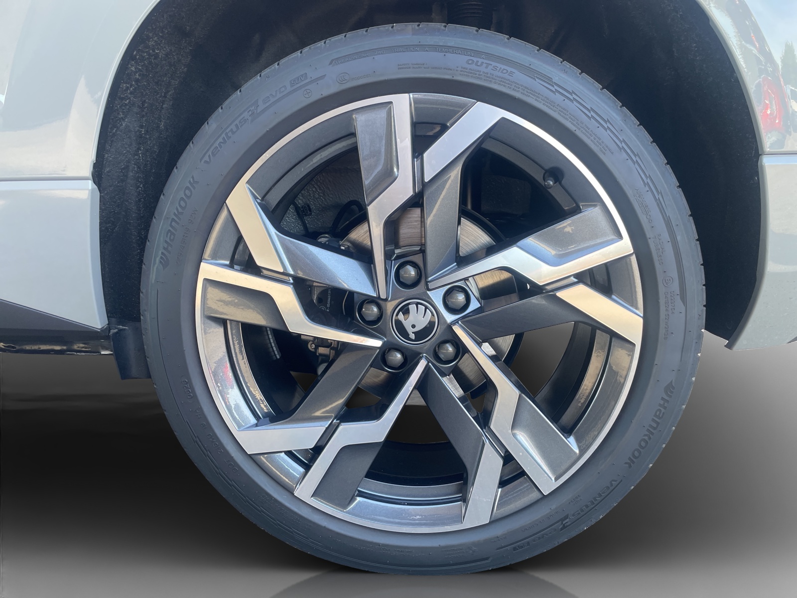SKODA Karoq 2.0 TSI SportLine 4x4 DSG-image-13
