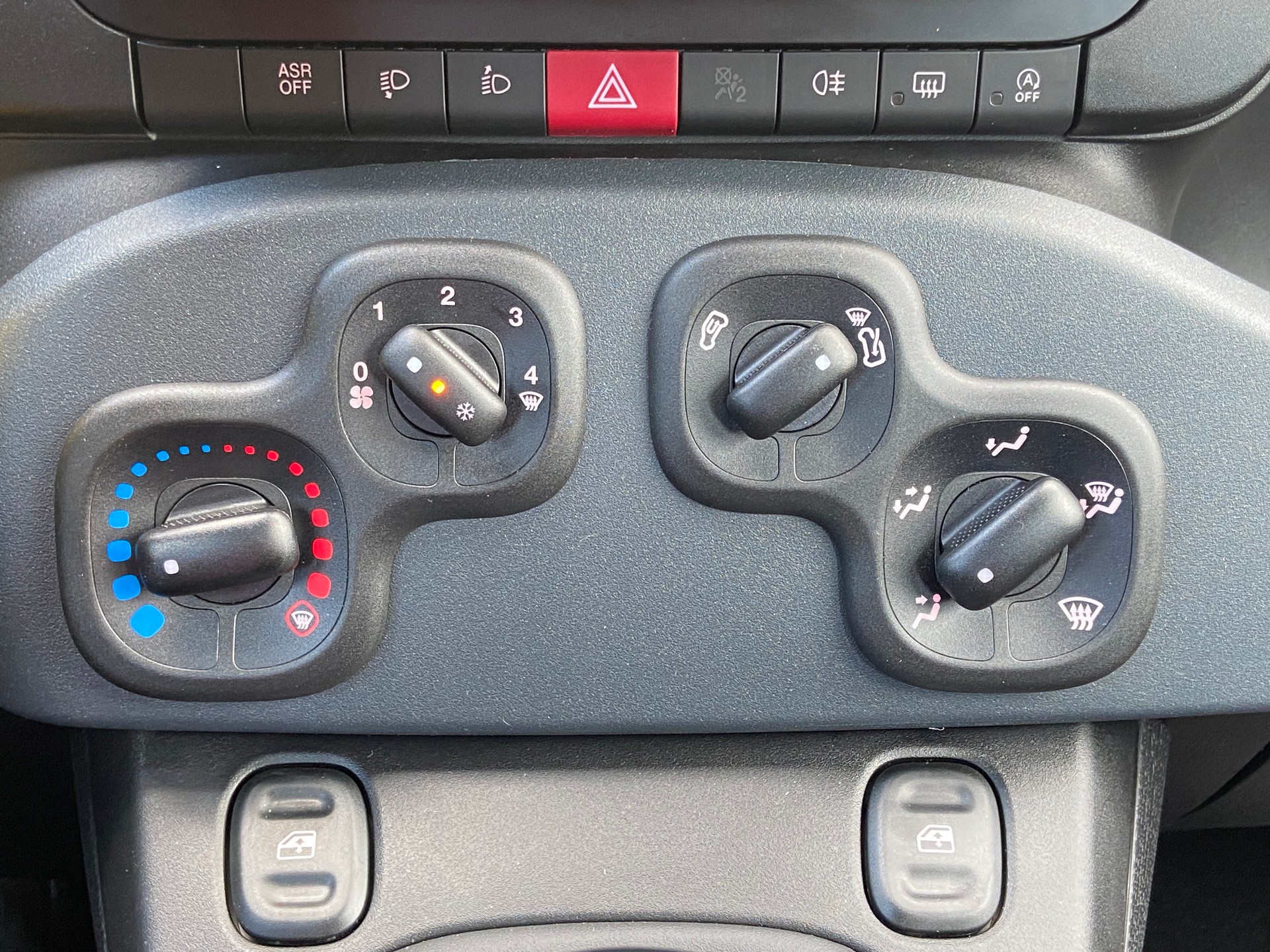 FIAT Panda 1.0 MHEV City-image-9