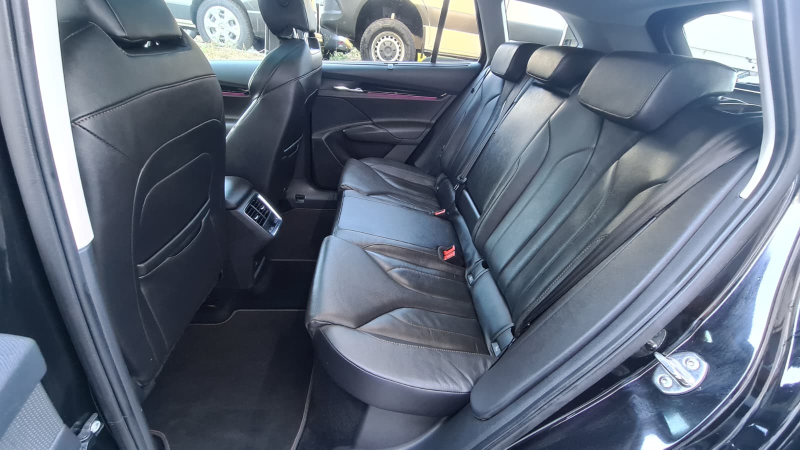 SKODA Enyaq iV 80 SportLine ** Voll-Leder ** Gr-Navi ** RF-Kamera ** Sitzmemory ** Anh-Kupplung ** Panorama-Glasdach ** Ab MFK **-image-19