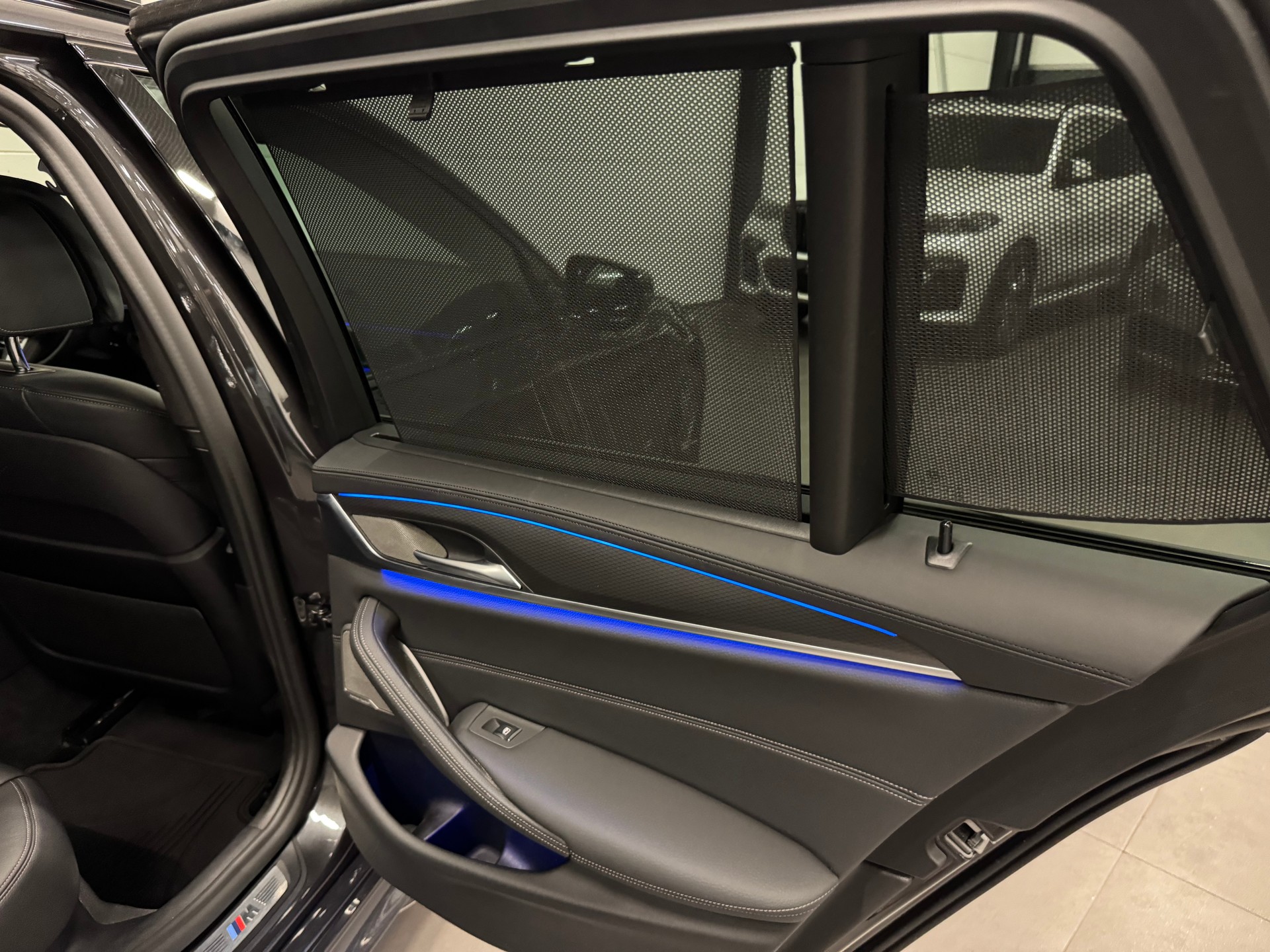 BMW 540d xDrive 48V Touring M Sport Steptronic-image-29