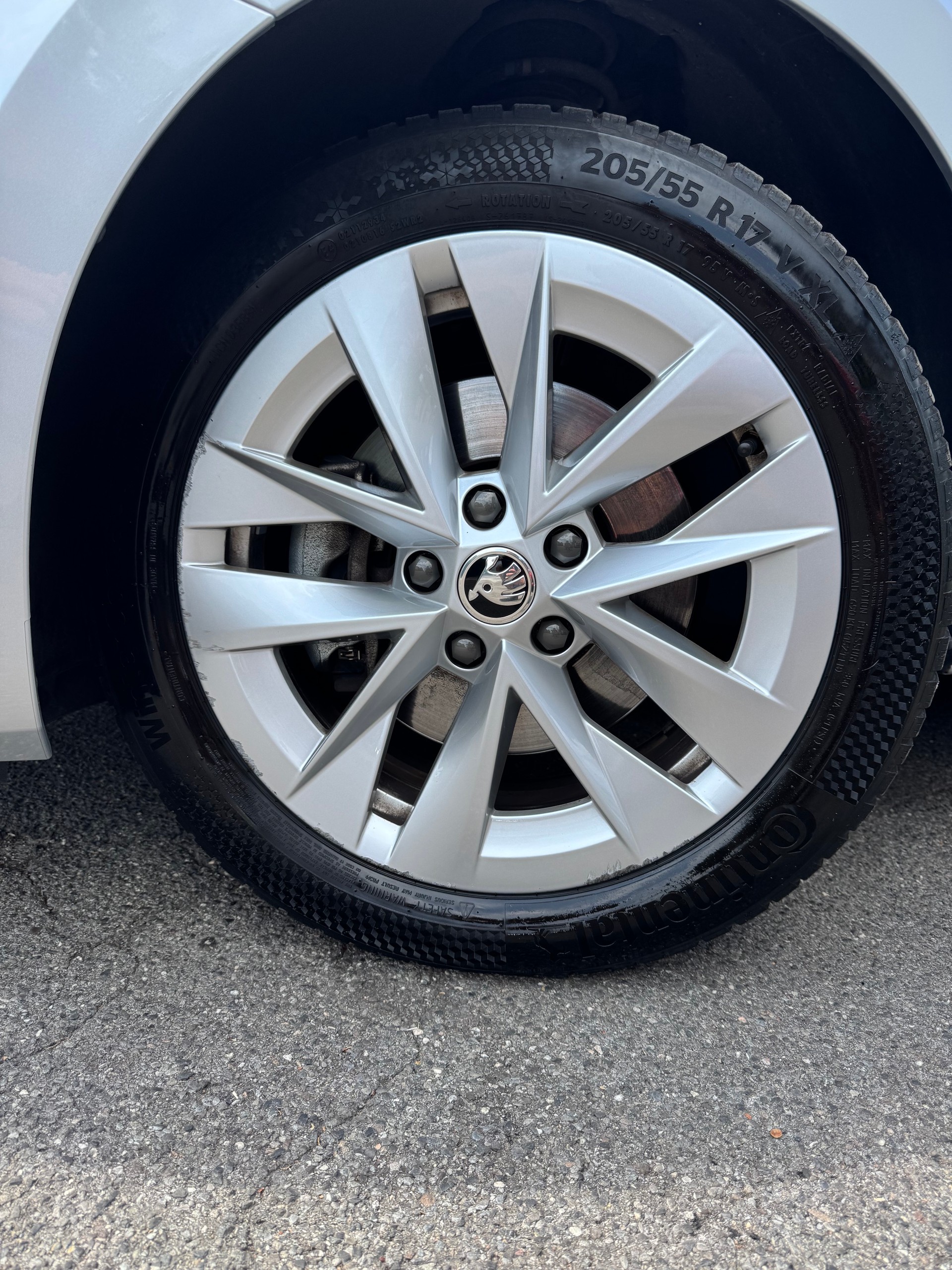 SKODA Octavia Combi 2.0 TDI DSG Ambition 4x4-showroom-element-1