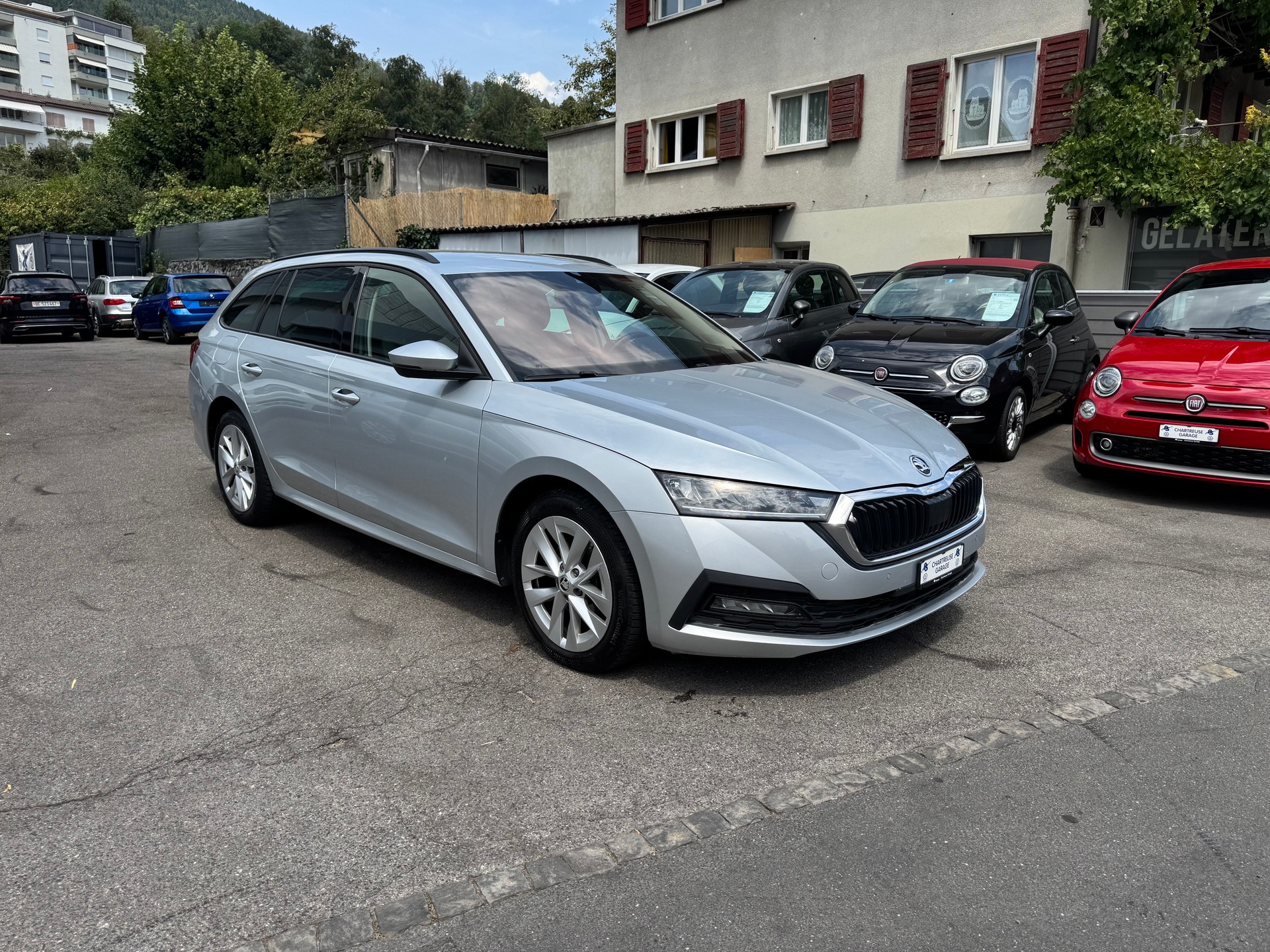 SKODA Octavia Combi 2.0 TDI DSG Ambition 4x4-showroom-element-3