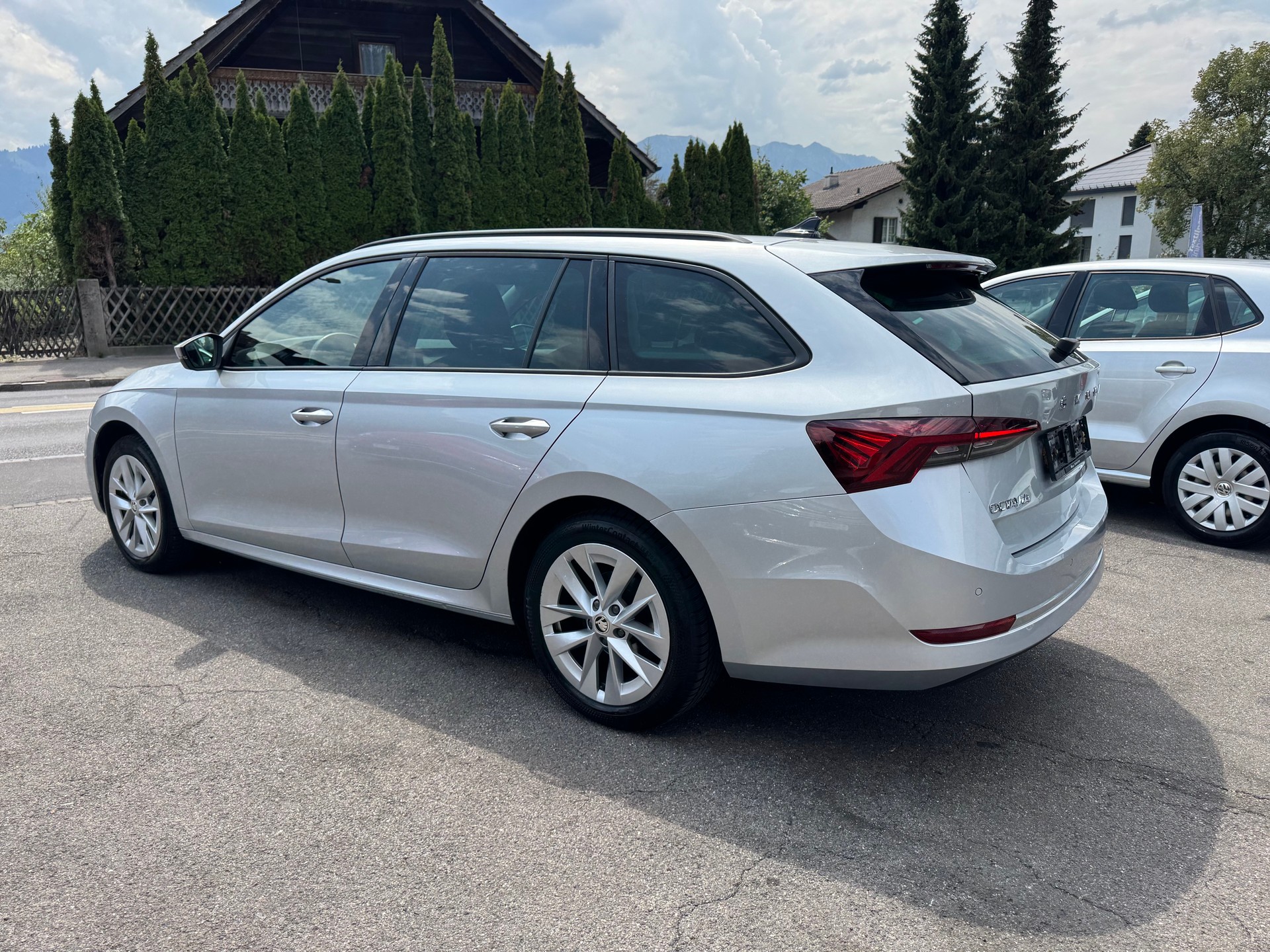 SKODA Octavia Combi 2.0 TDI DSG Ambition 4x4-image-7