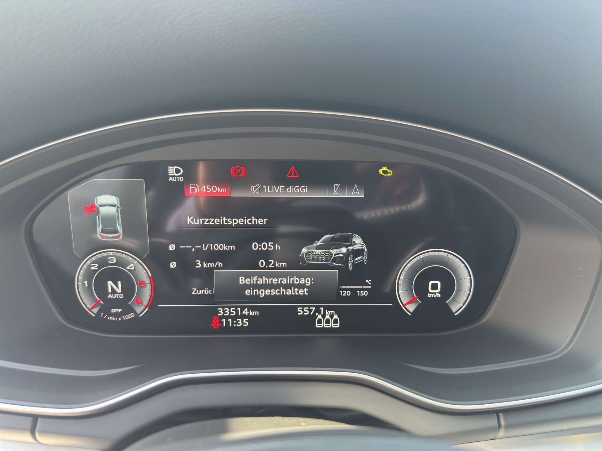 AUDI Q5 40 TDI quattro S-tronic-image-11