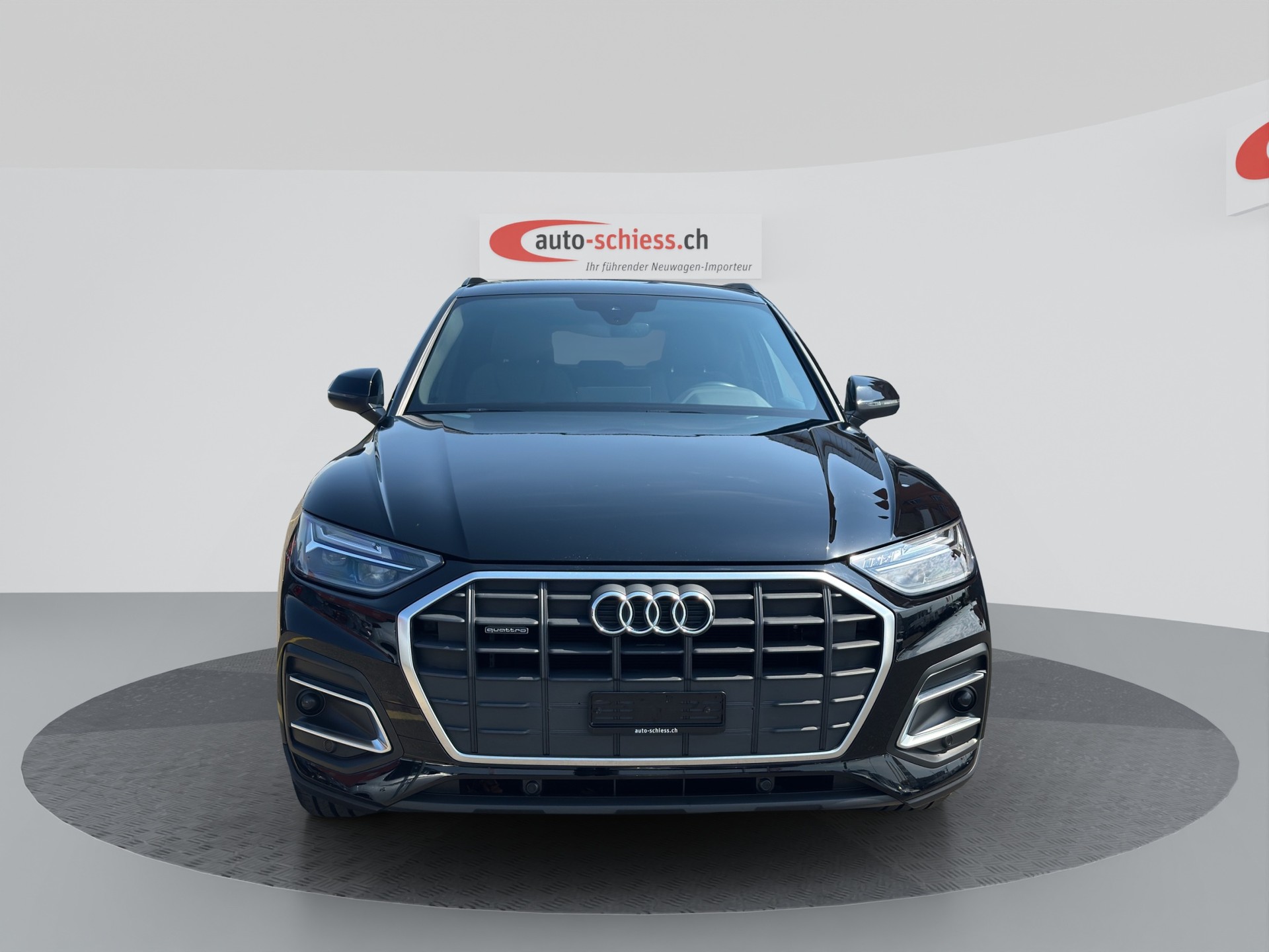 AUDI Q5 40 TDI quattro S-tronic-showroom-element-1