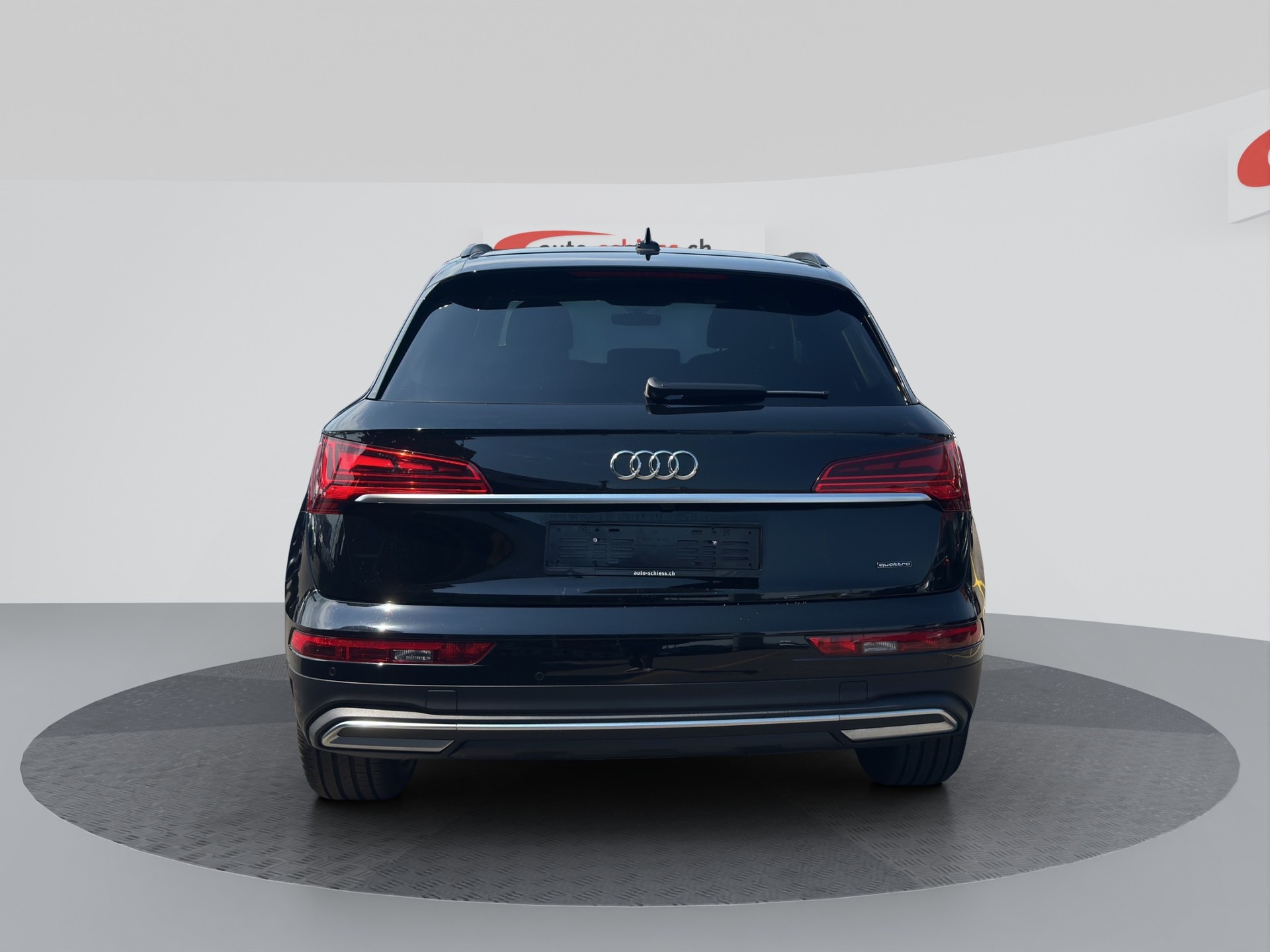 AUDI Q5 40 TDI quattro S-tronic-showroom-element-3