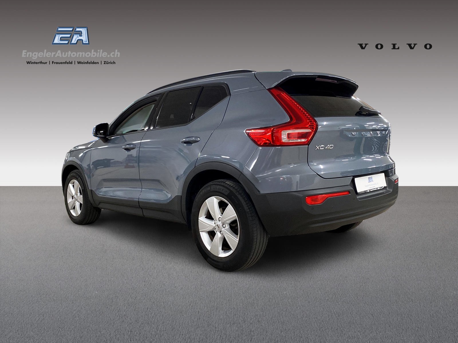 VOLVO XC40 1.5 T2 XCITE-showroom-element-3