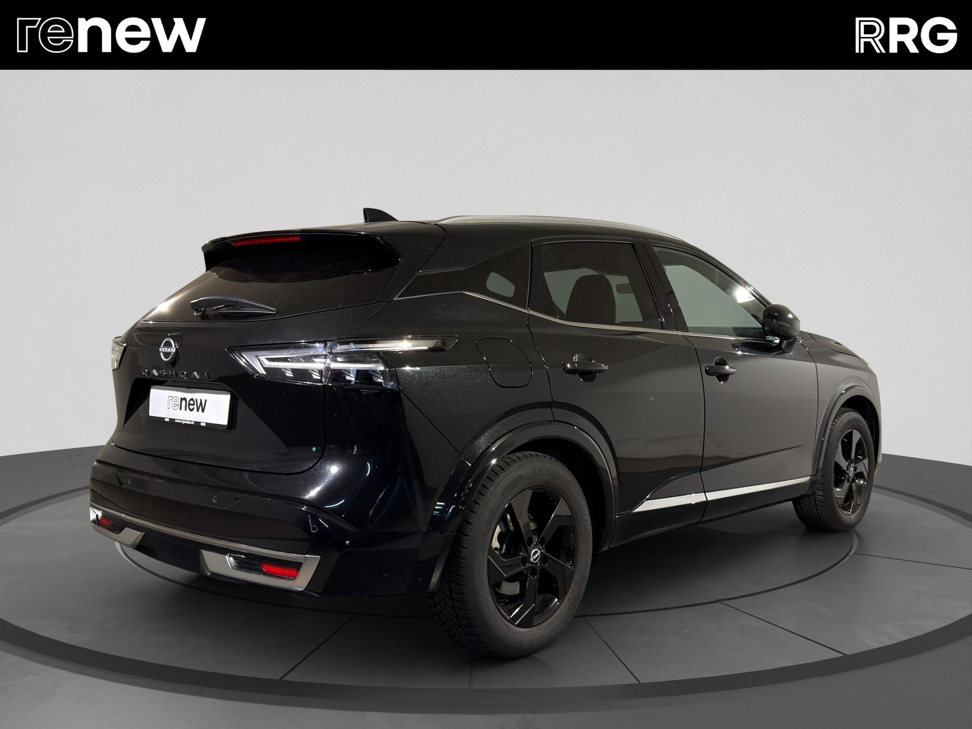 NISSAN Qashqai 1.3 DIG-T MHEV Tekna+ Xtronic 4x4-showroom-element-2