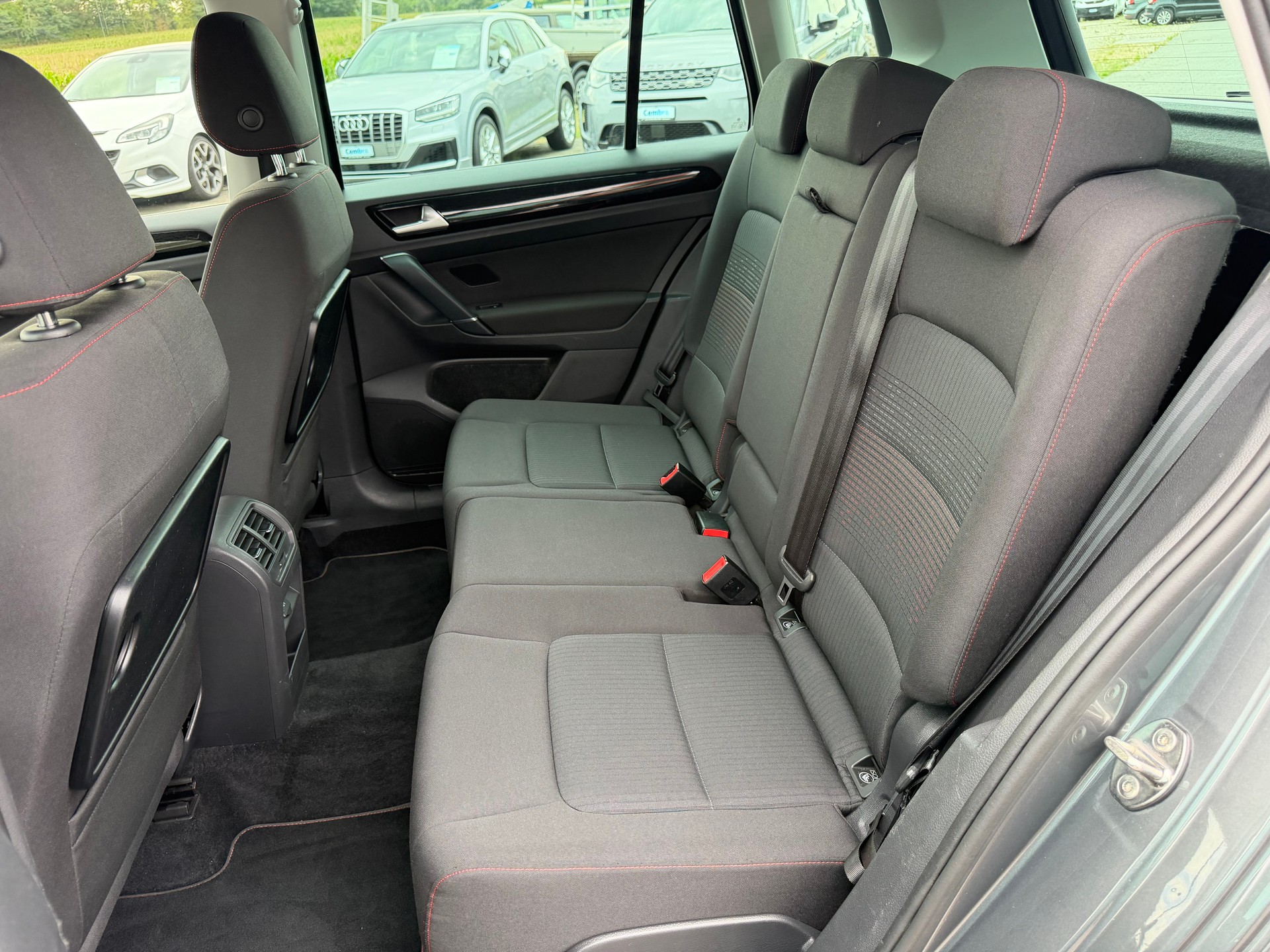 VW Golf Sportsvan 1.4 TSI Comfortline DSG-image-12